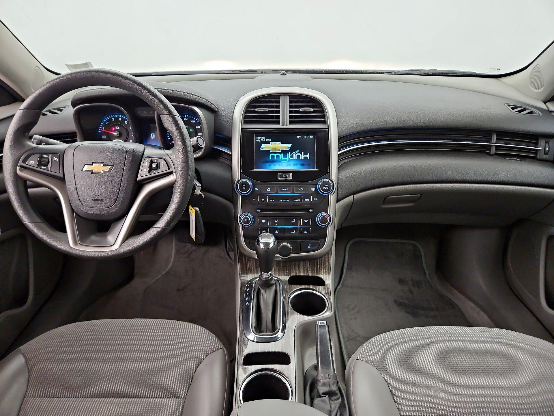 Thumbnail: 2015 Chevrolet Malibu - 9
