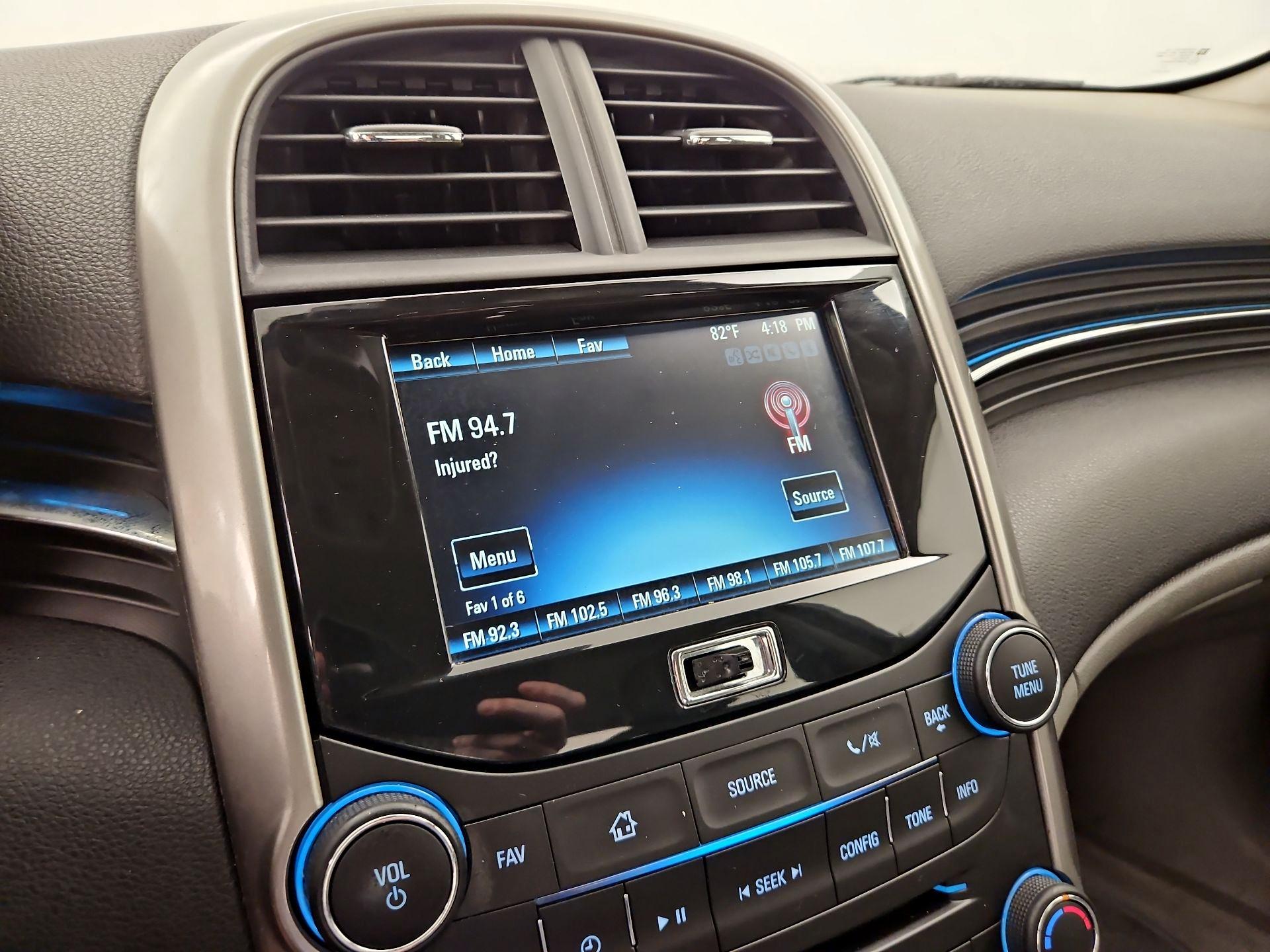 Thumbnail: 2015 Chevrolet Malibu - 15