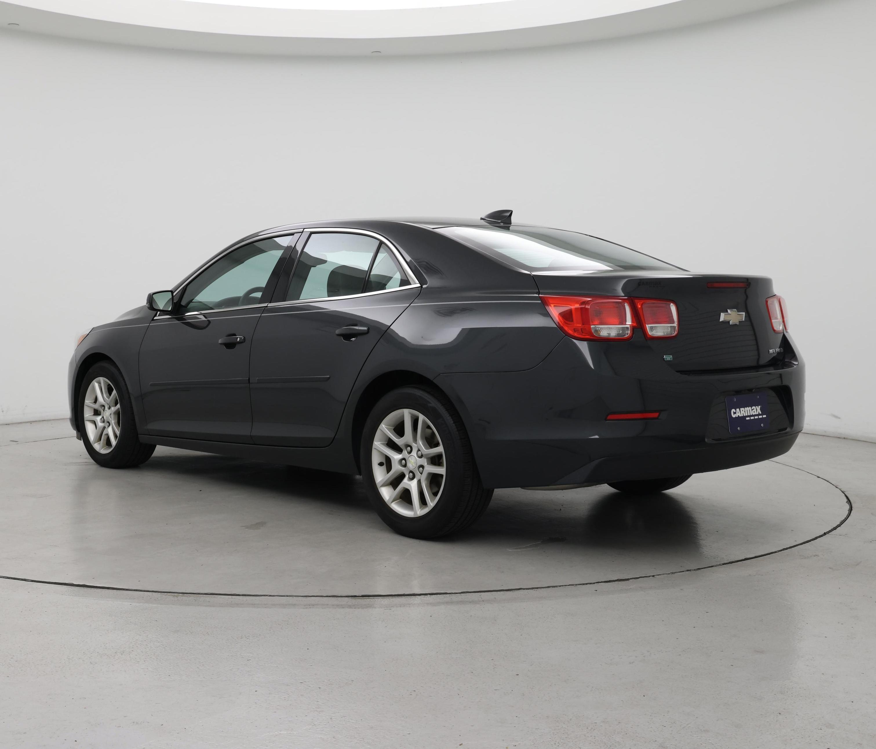 Thumbnail: 2015 Chevrolet Malibu - 2
