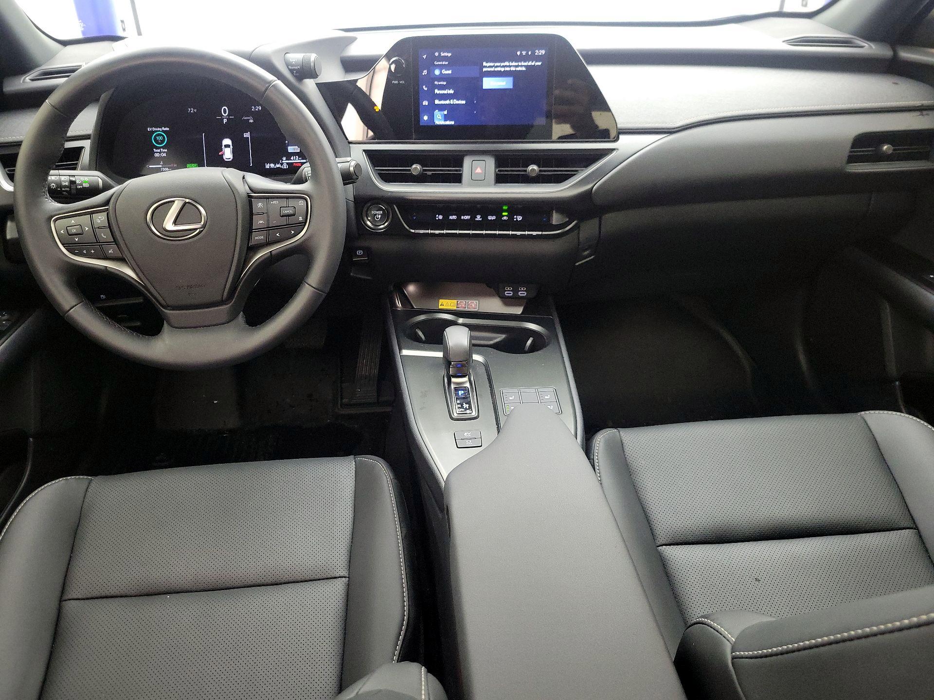 Thumbnail: 2025 Lexus UX - 9
