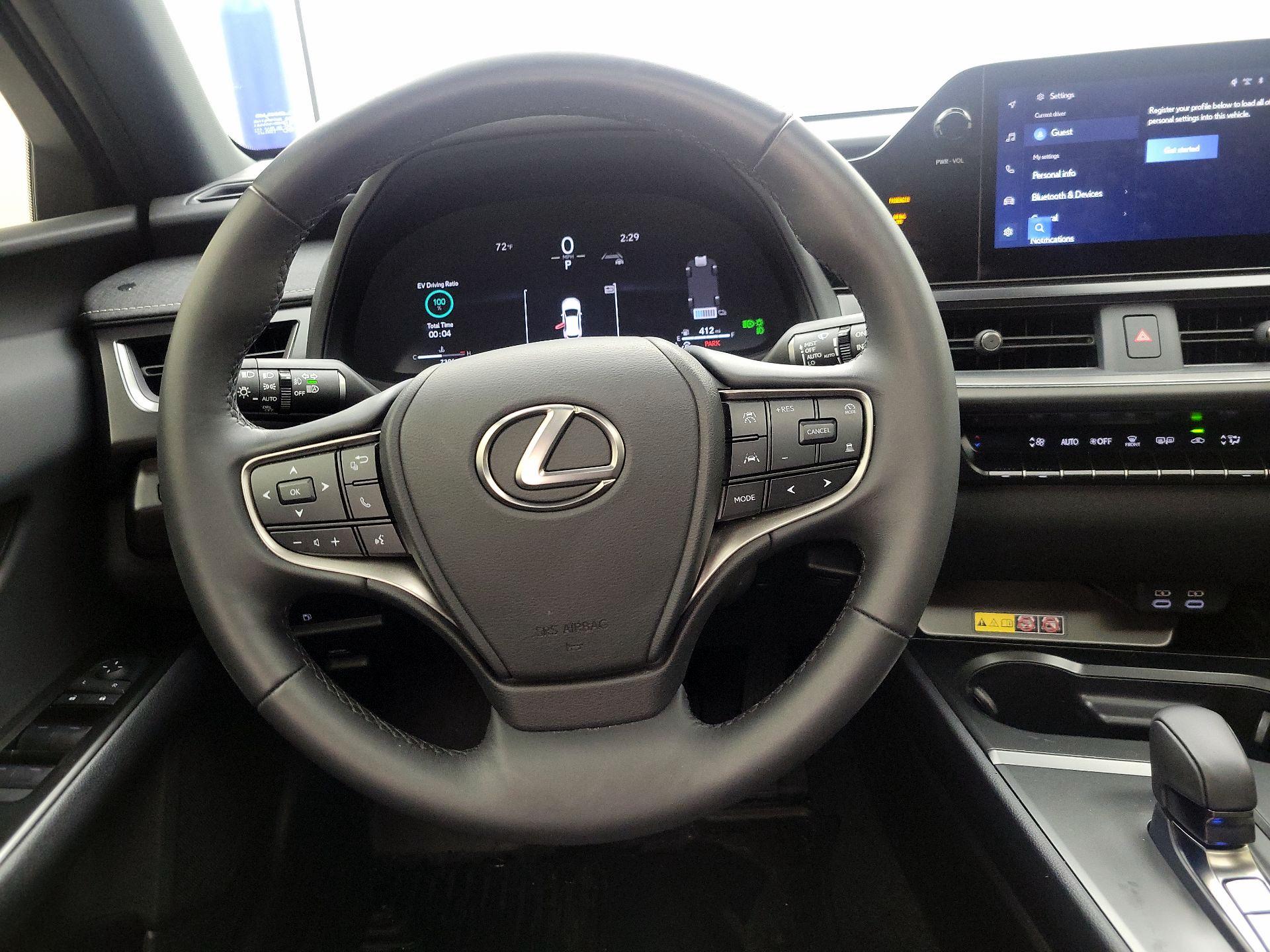Thumbnail: 2025 Lexus UX - 10