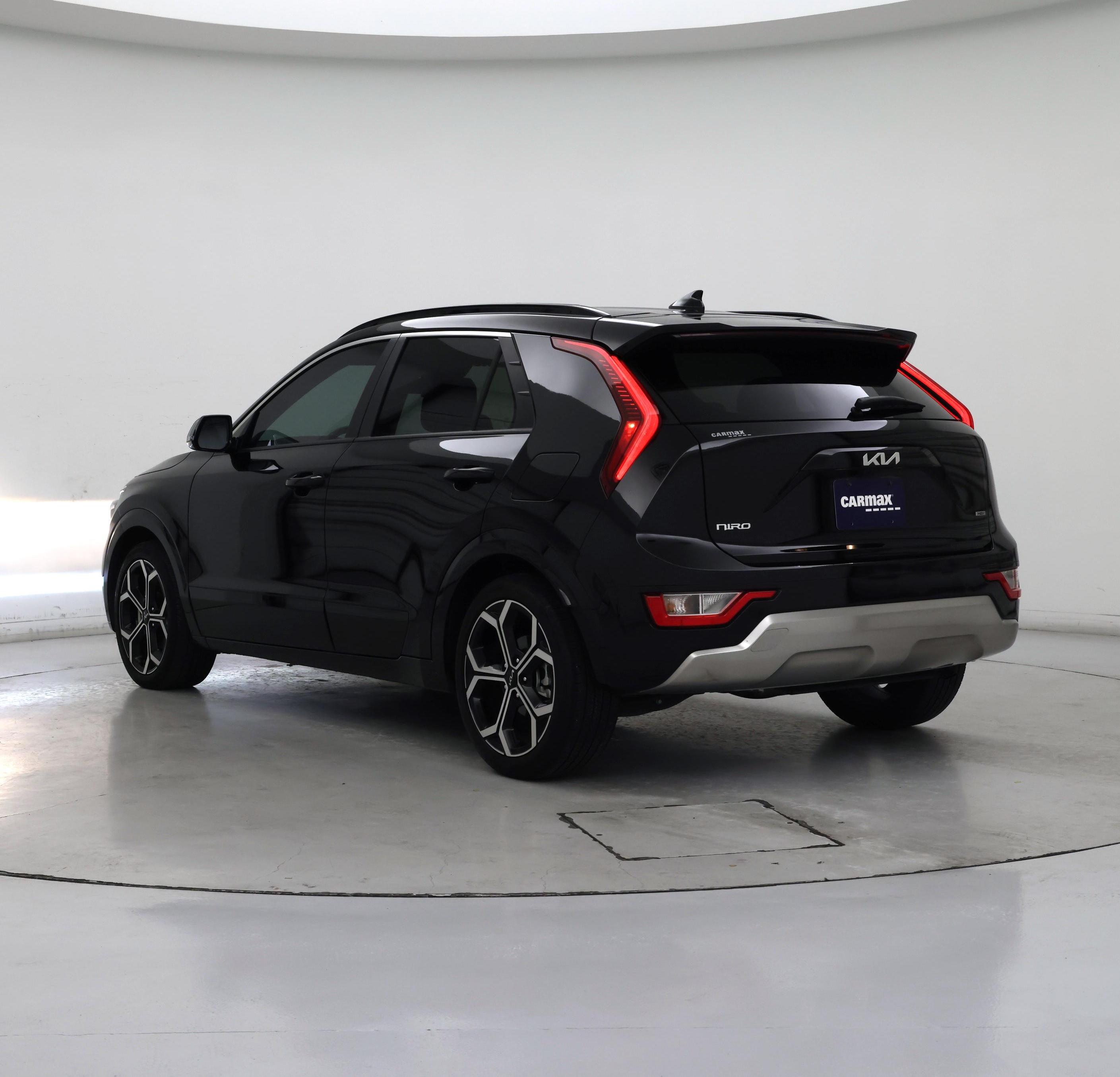 Thumbnail: 2023 Kia Niro - 2