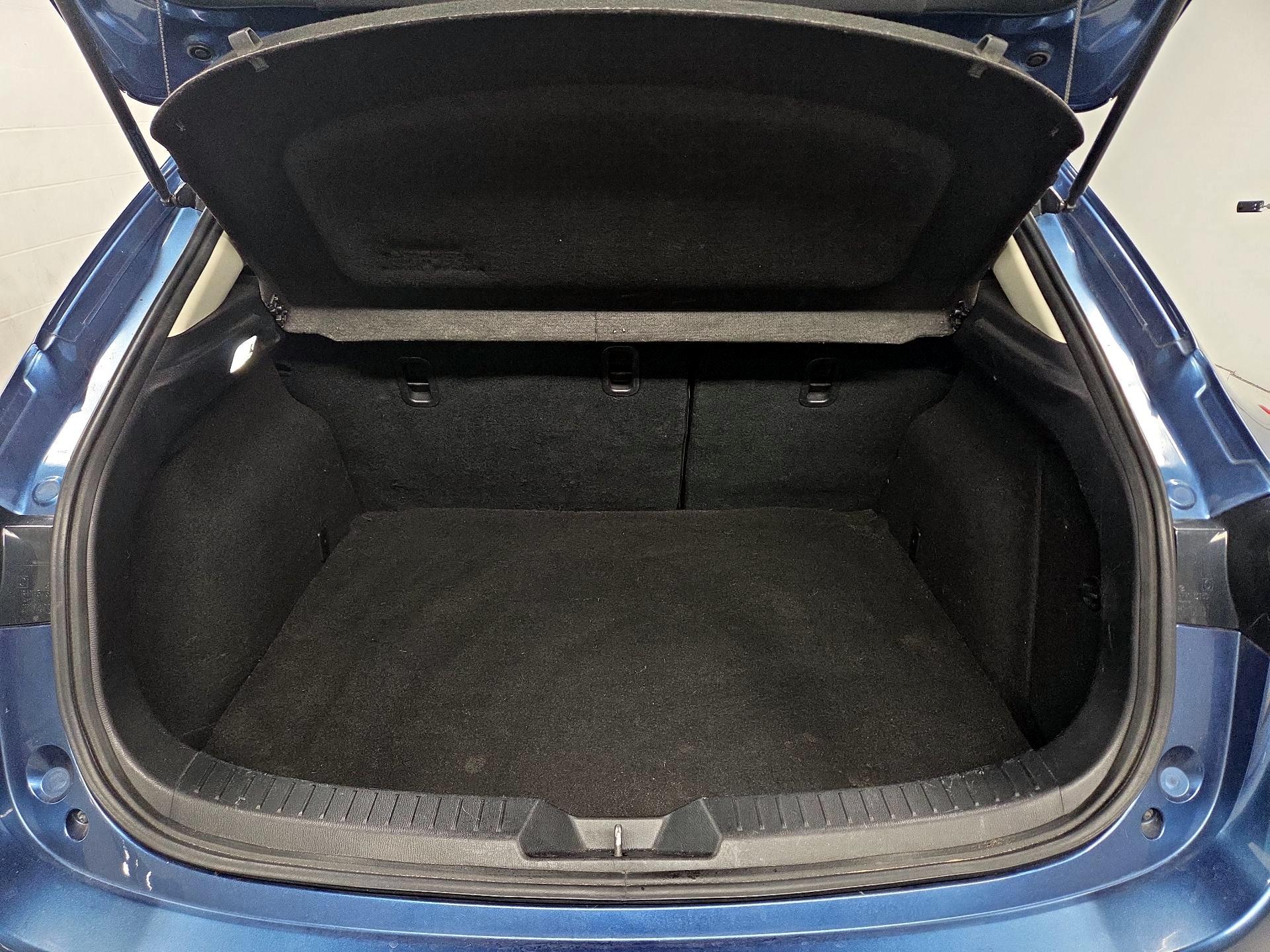 Thumbnail: 2018 Mazda Mazda3 - 20