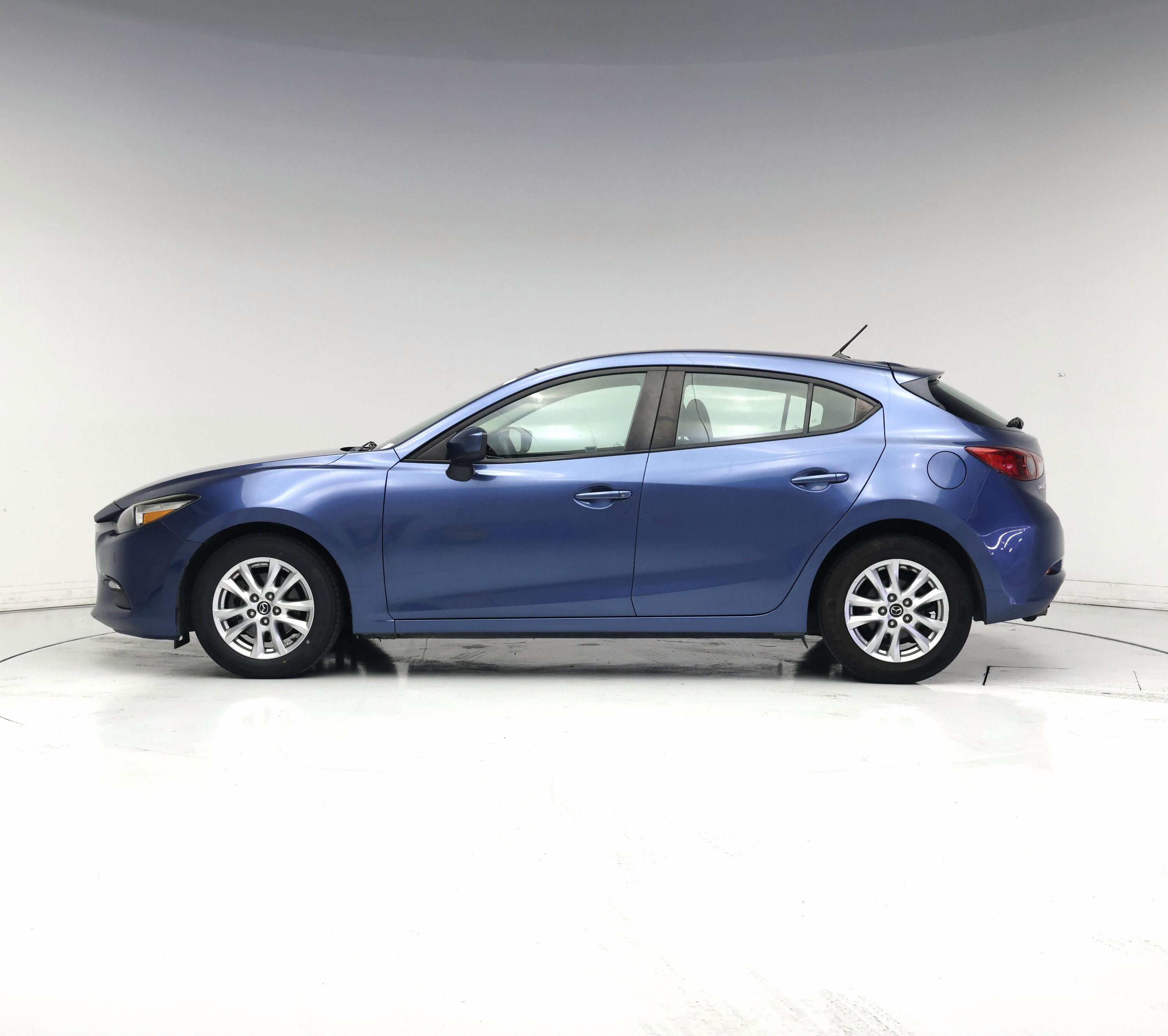 Thumbnail: 2018 Mazda Mazda3 - 3