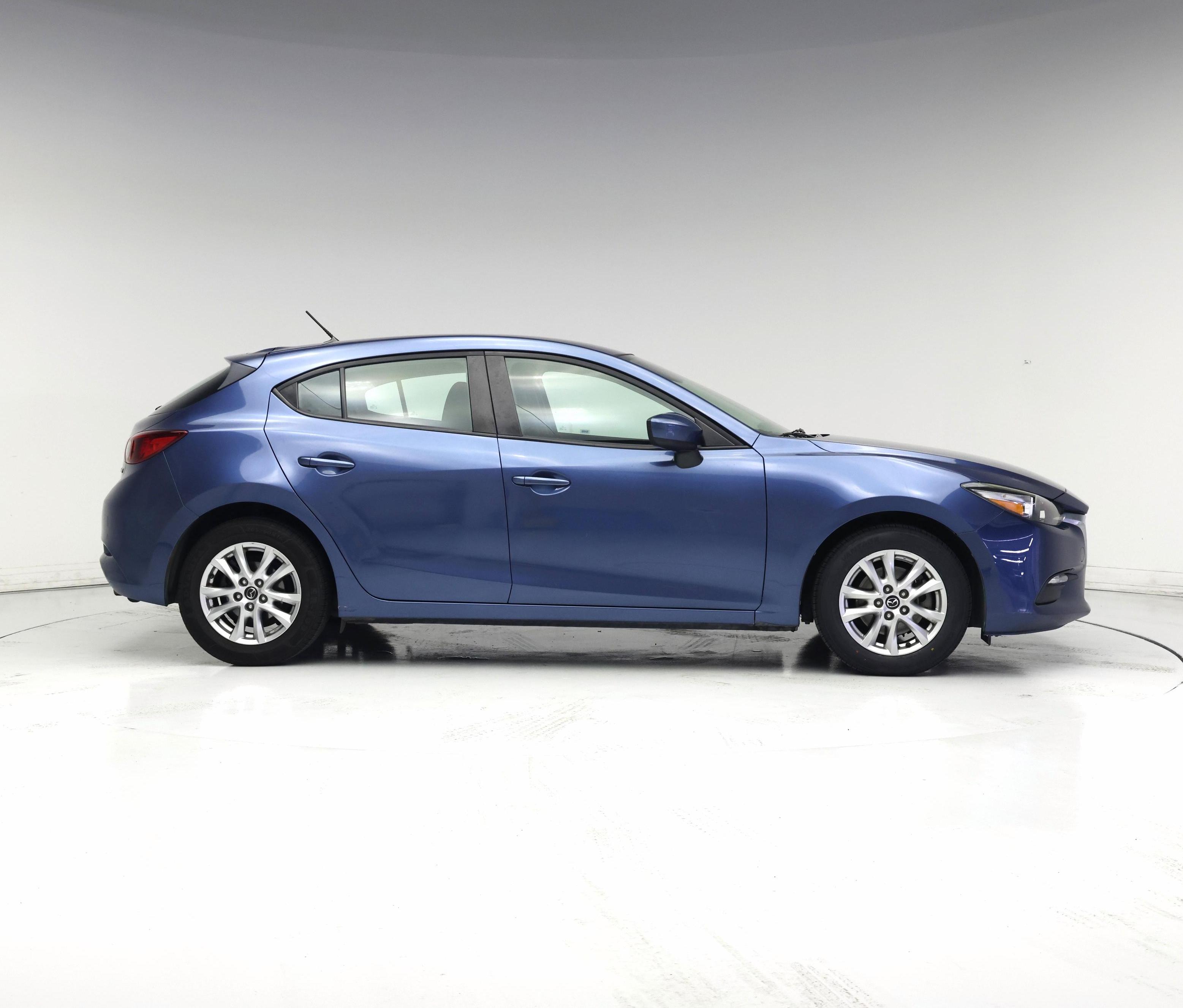 Thumbnail: 2018 Mazda Mazda3 - 7