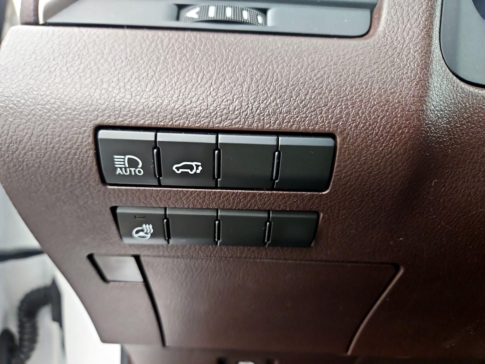 Thumbnail: 2016 Lexus RX - 13