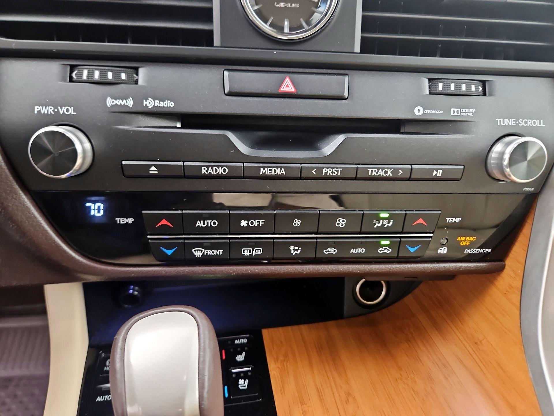 Thumbnail: 2016 Lexus RX - 16