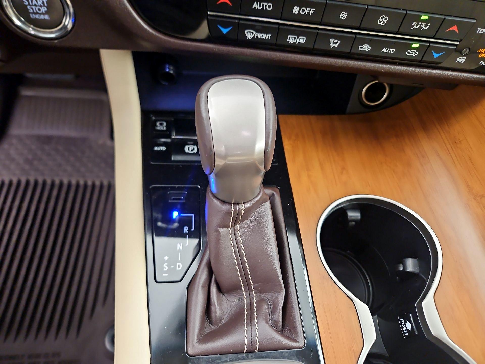 Thumbnail: 2016 Lexus RX - 17