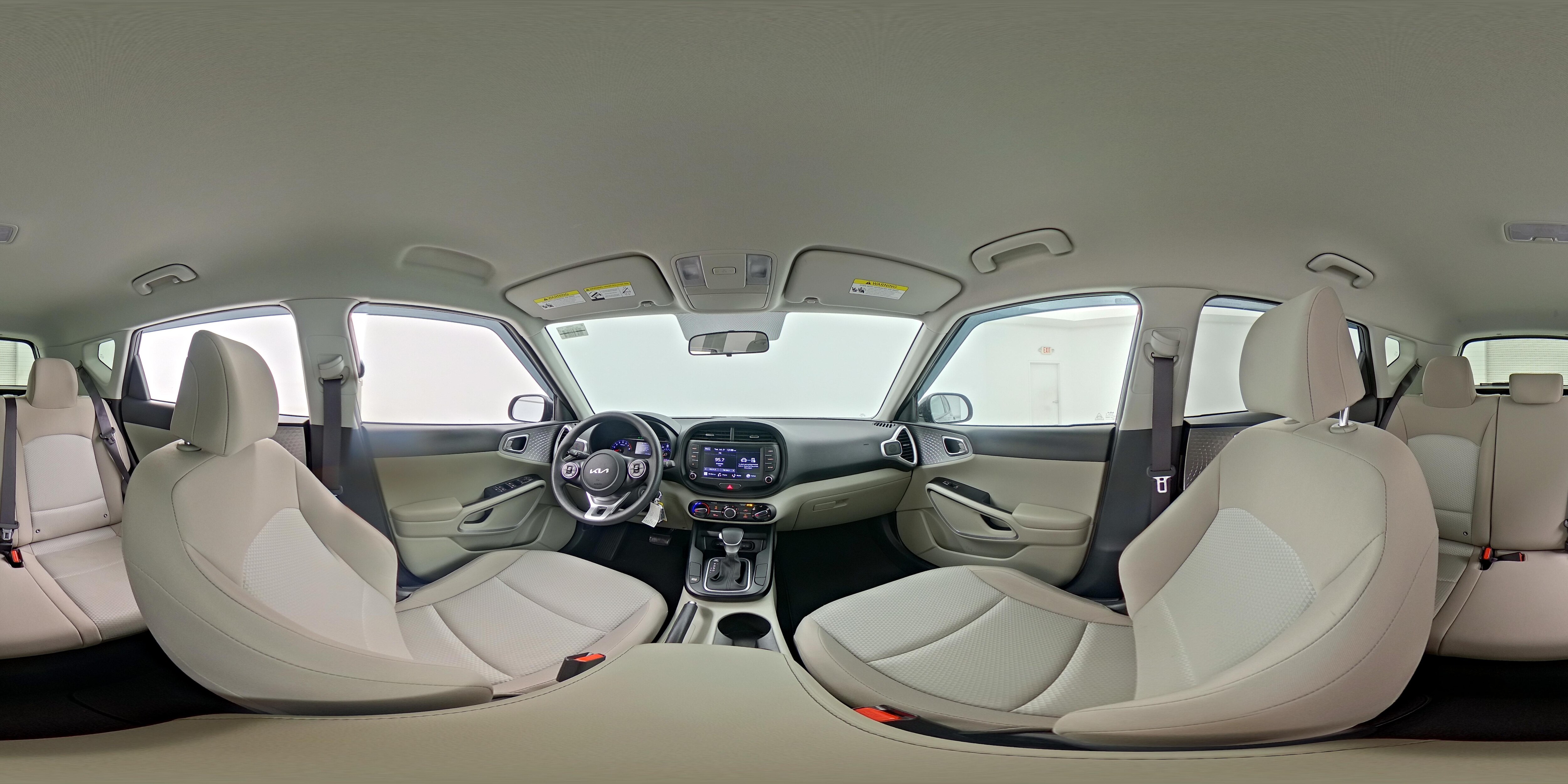 2022 Kia Soul LX - Photo 24
