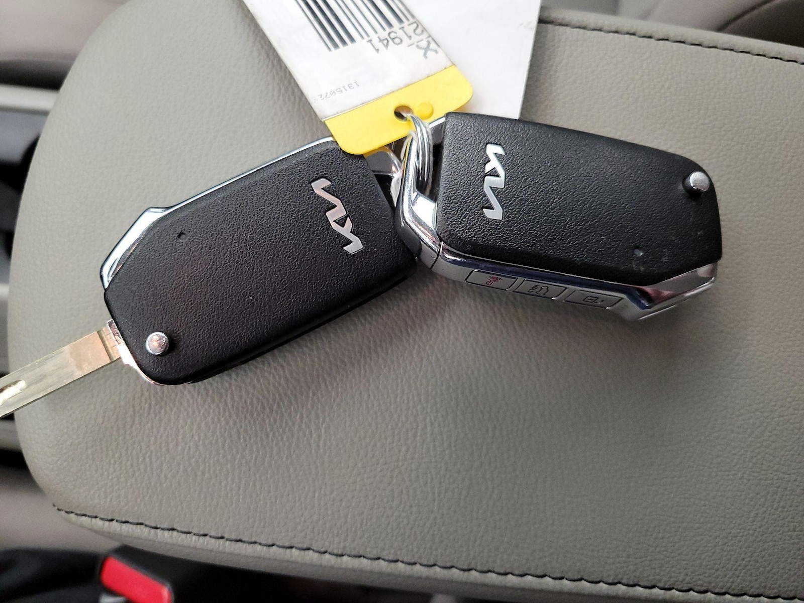 2022 Kia Soul LX - Photo 23