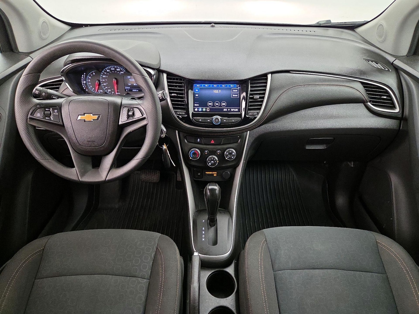 2020 Chevrolet Trax LS - Photo 10