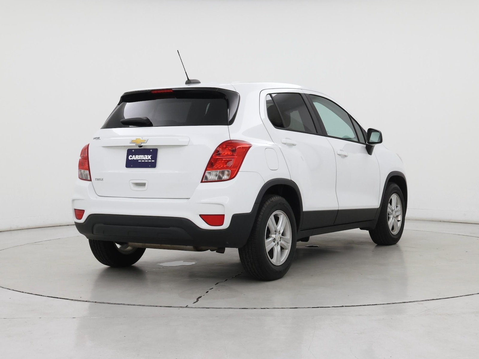 2020 Chevrolet Trax LS - Photo 9