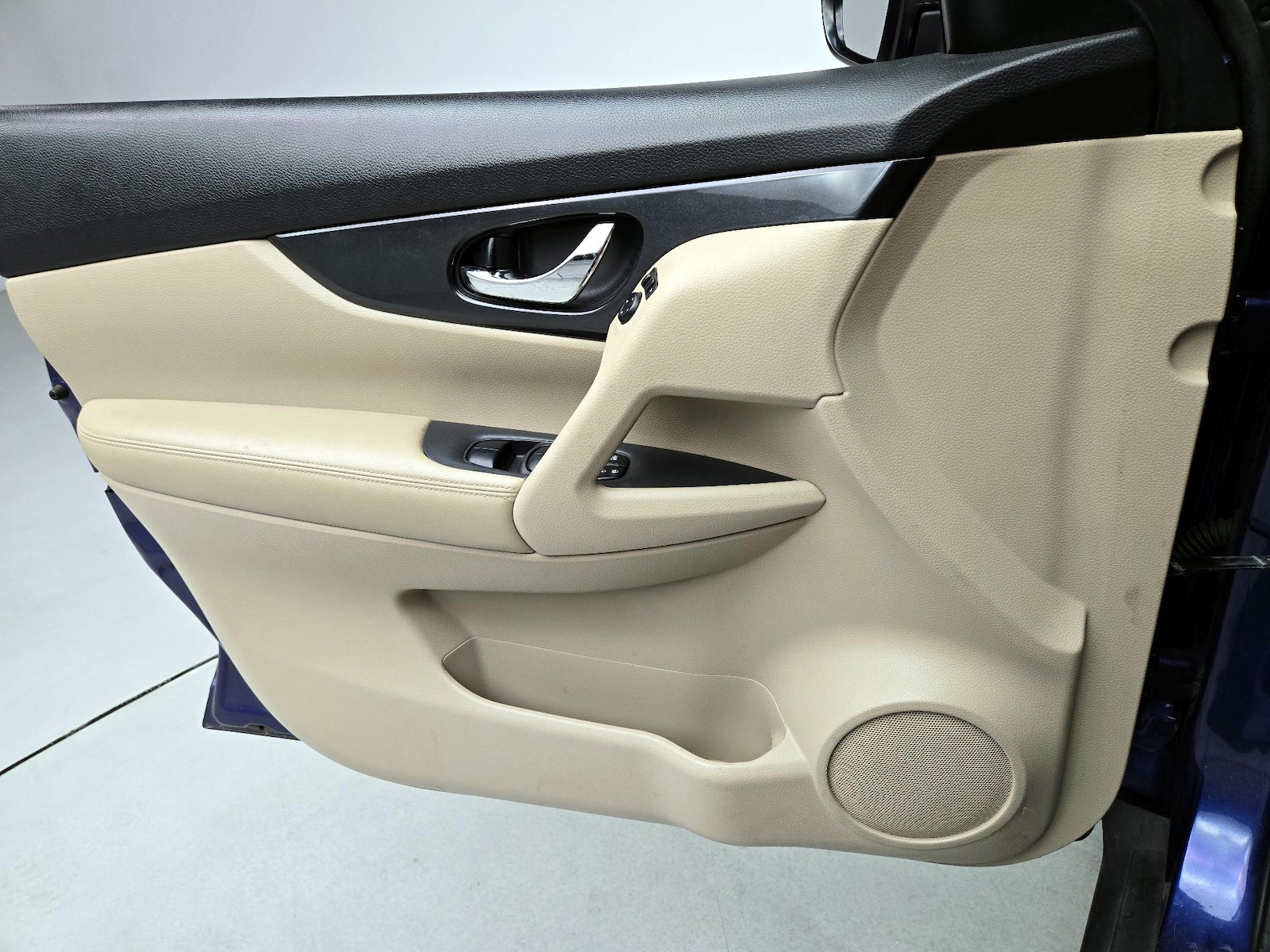 2020 Nissan Rogue SV - Photo 13