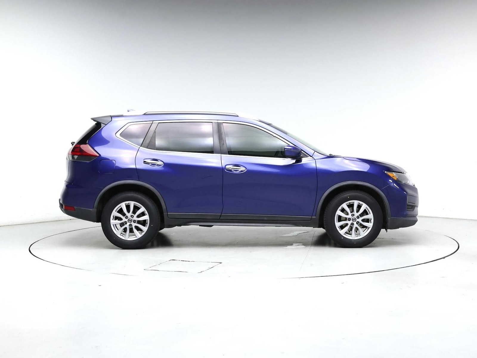 2020 Nissan Rogue SV - Photo 8