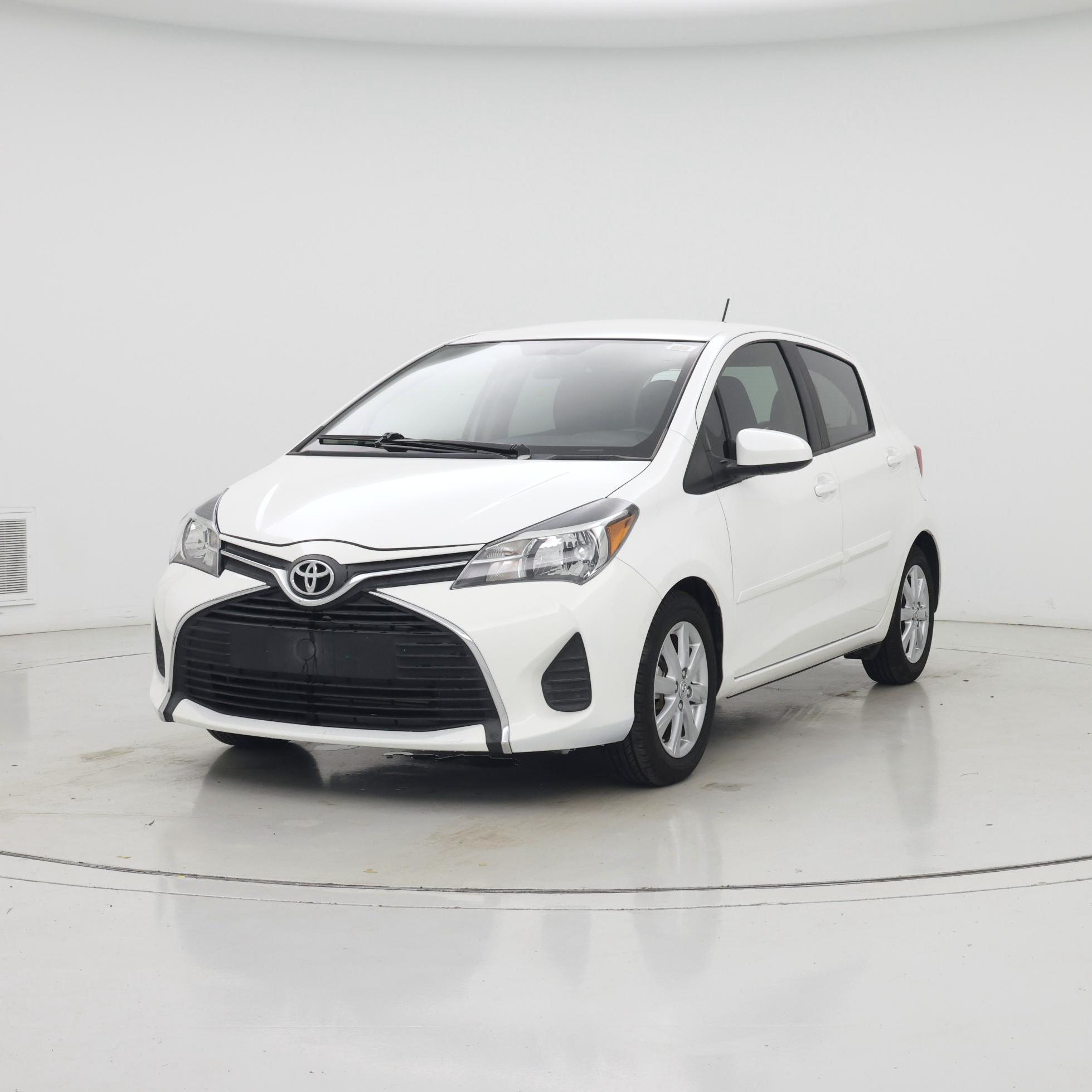 Thumbnail: 2015 Toyota Yaris - 4