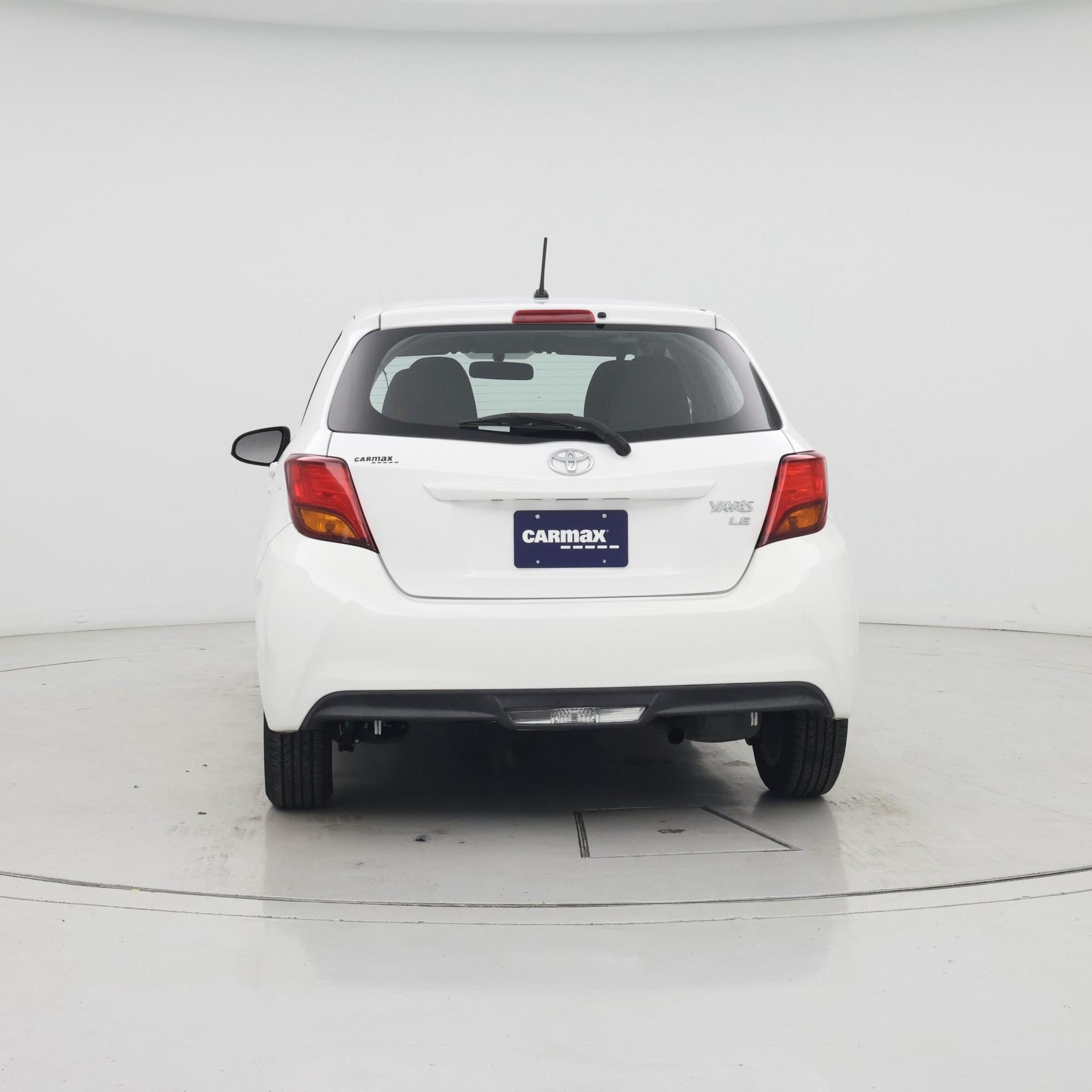 Thumbnail: 2015 Toyota Yaris - 6