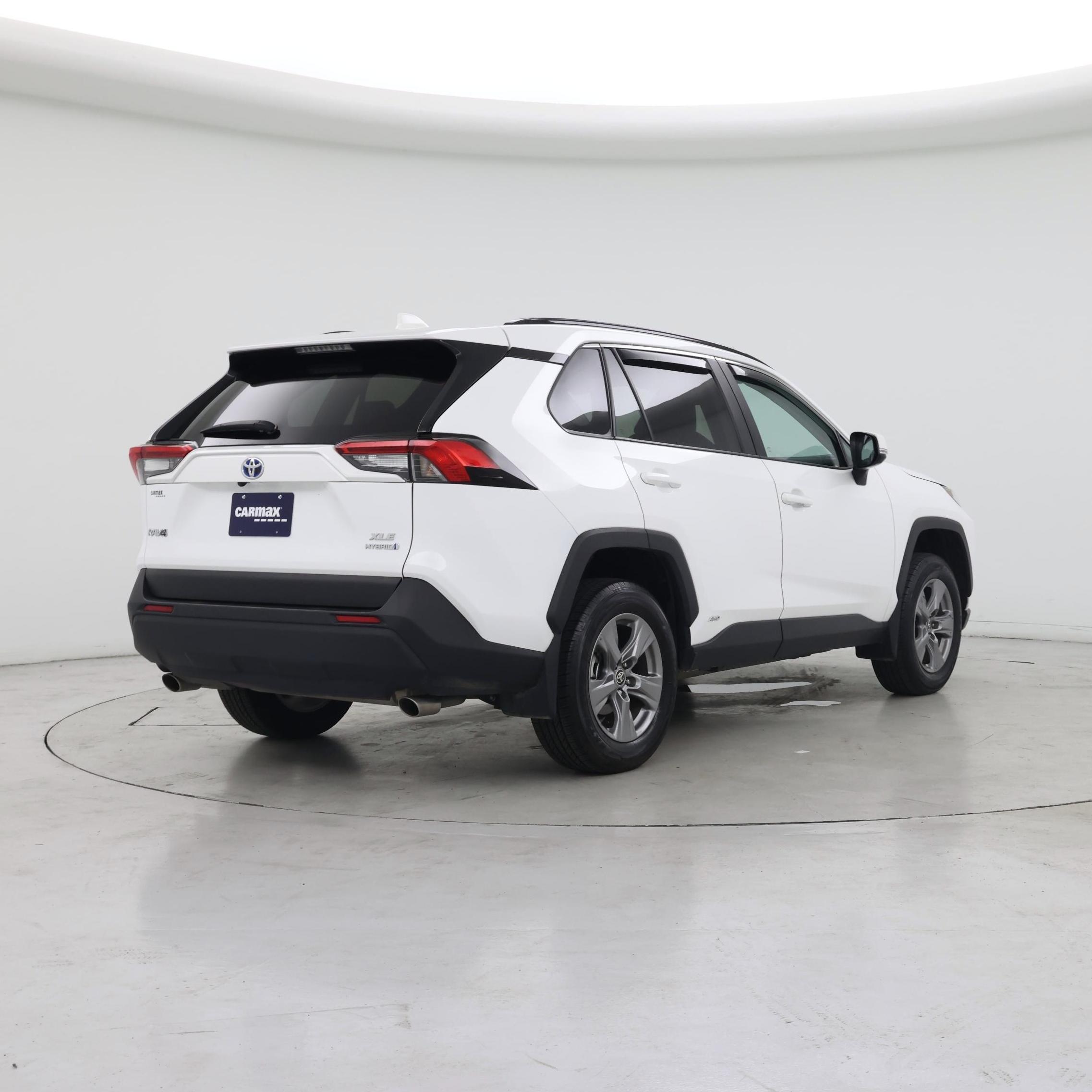 Thumbnail: 2024 Toyota RAV4 - 8