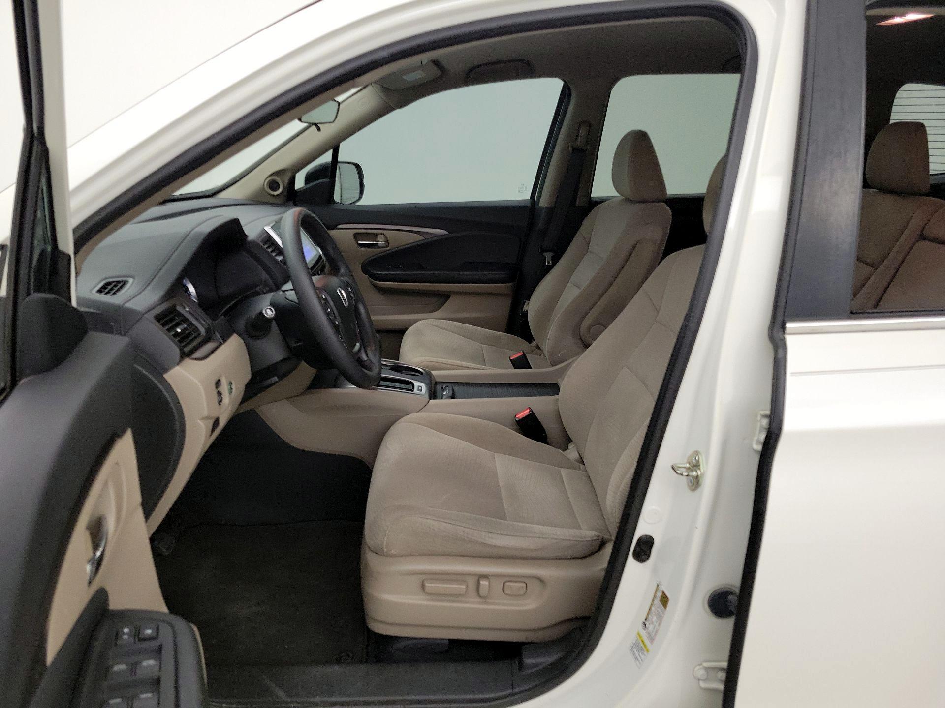 Thumbnail: 2016 Honda Pilot - 11