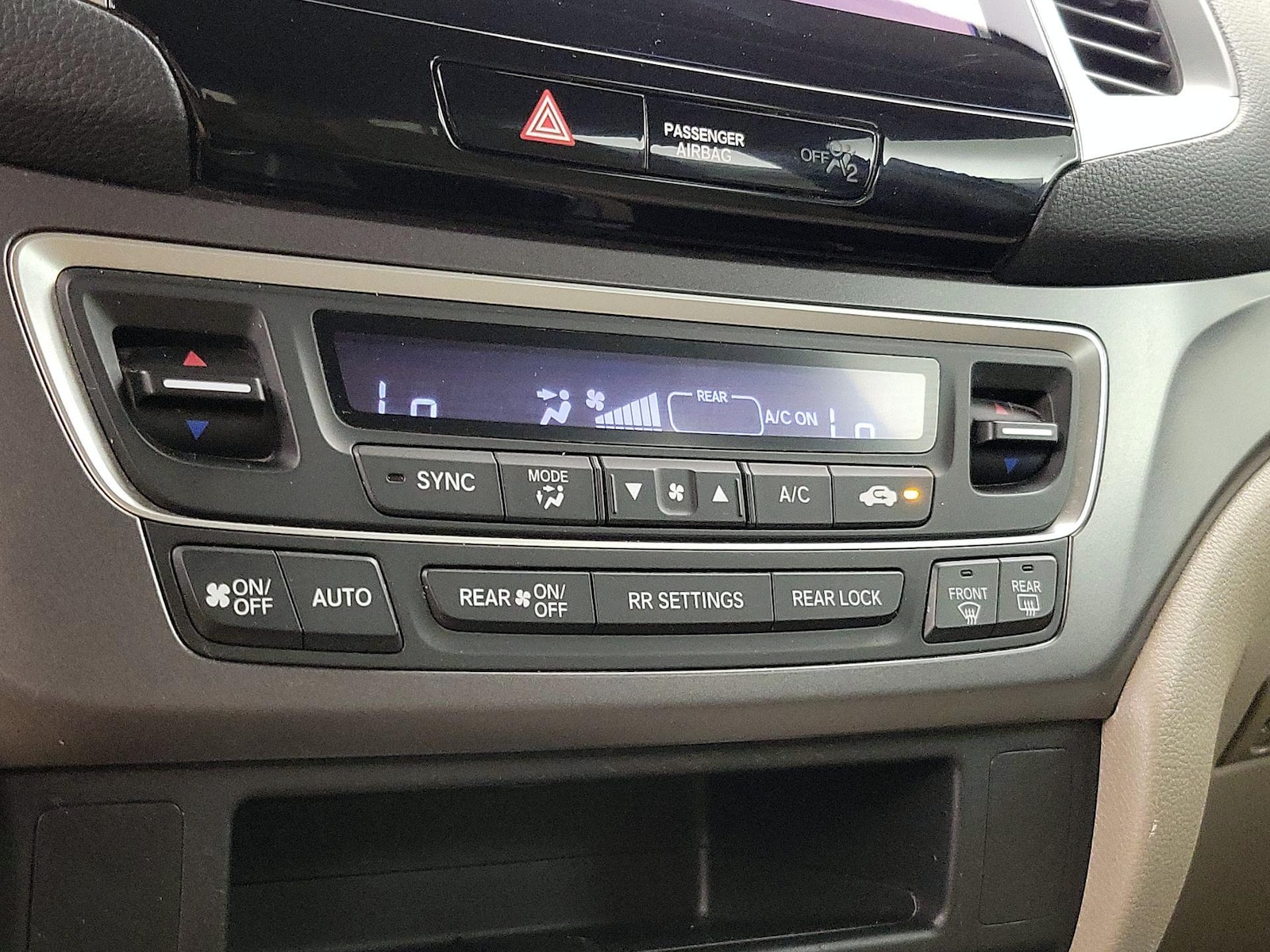 2016 Honda Pilot EX - Photo 17
