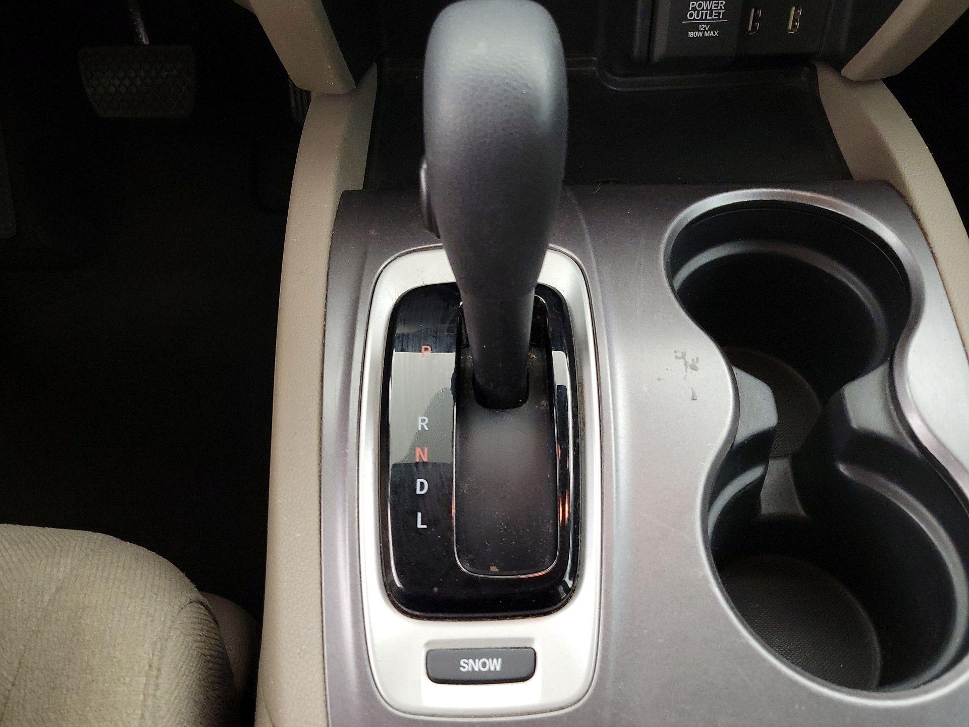 Thumbnail: 2016 Honda Pilot - 17
