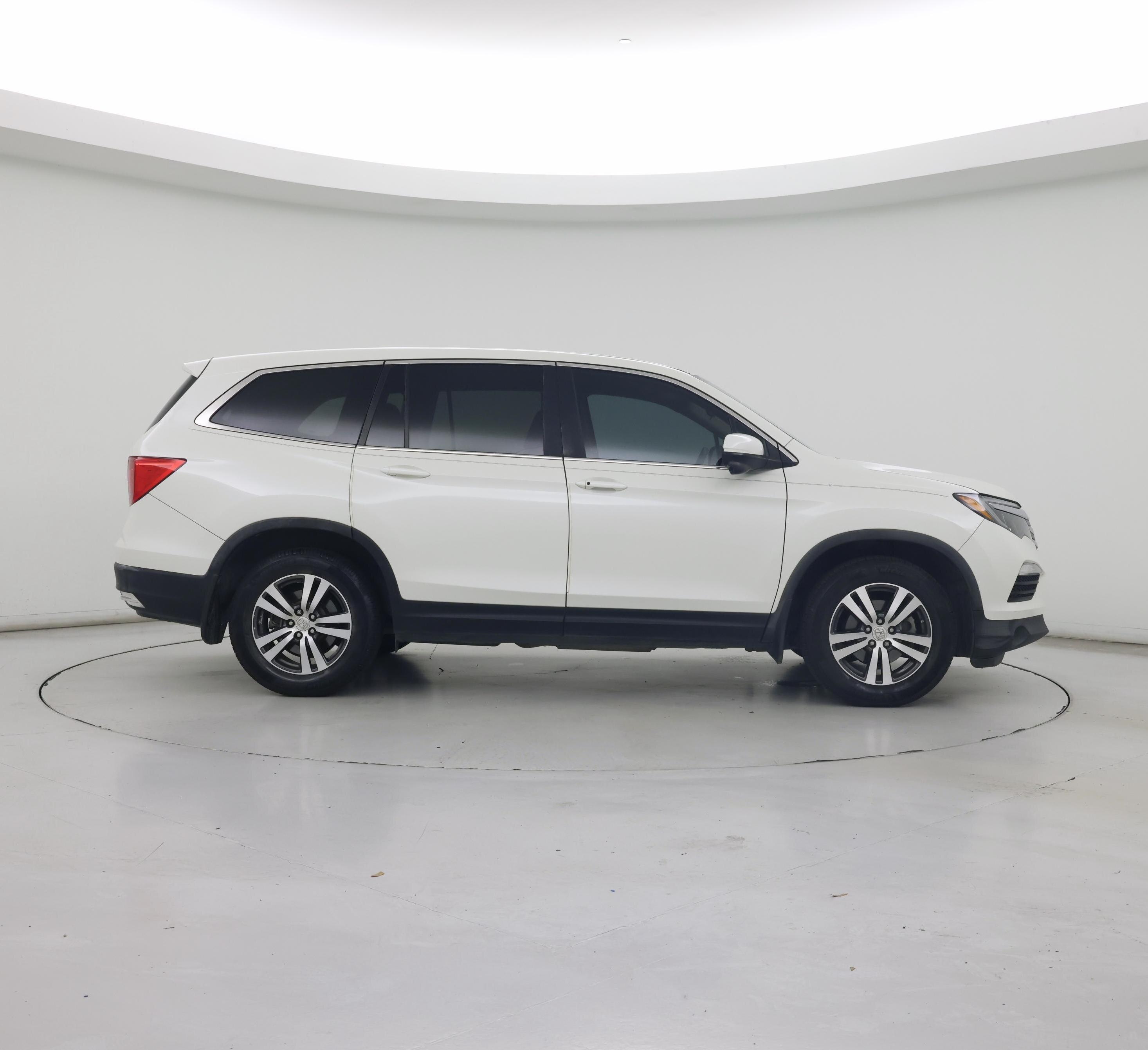 Thumbnail: 2016 Honda Pilot - 7