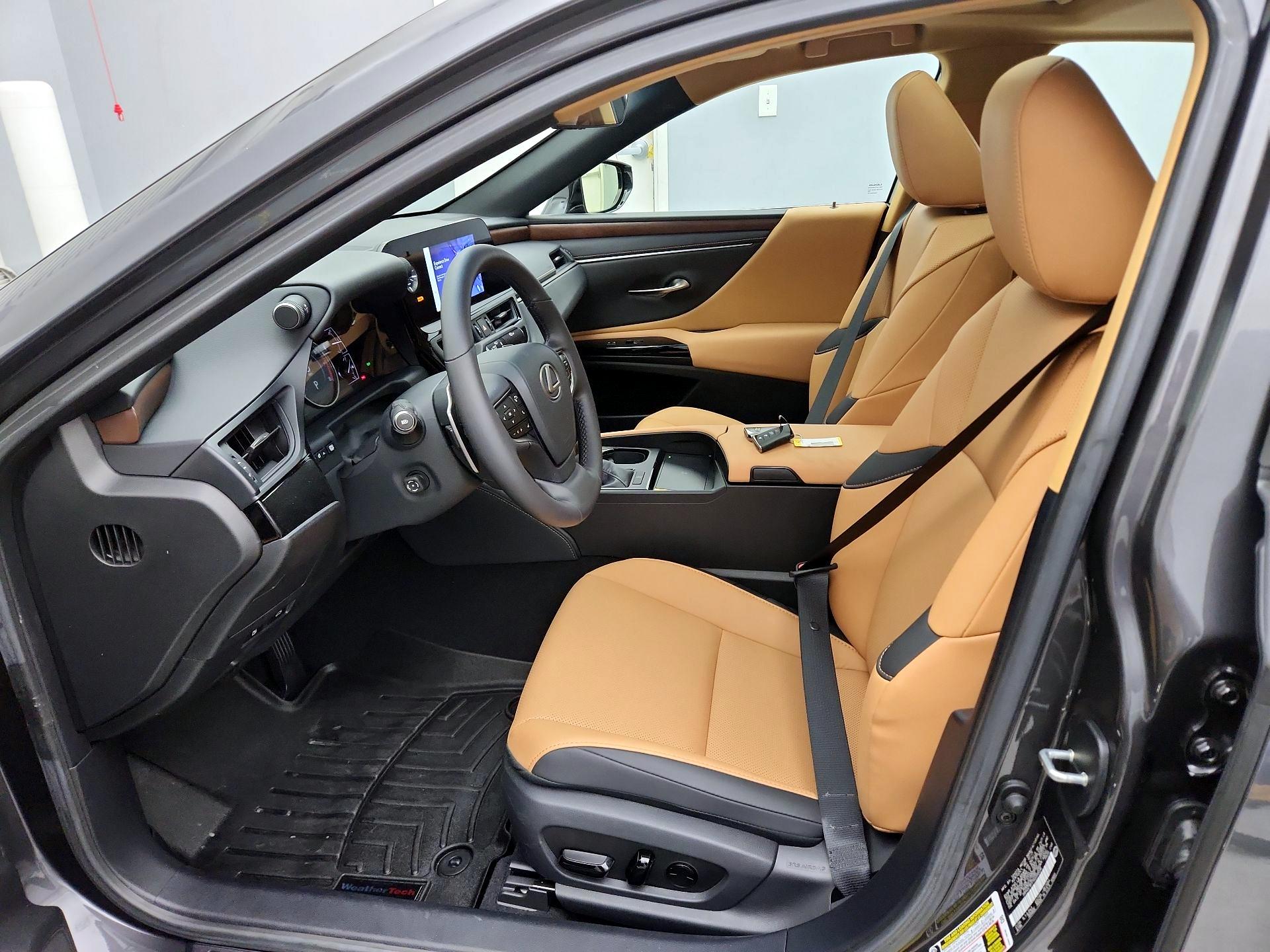 Thumbnail: 2025 Lexus ES - 11