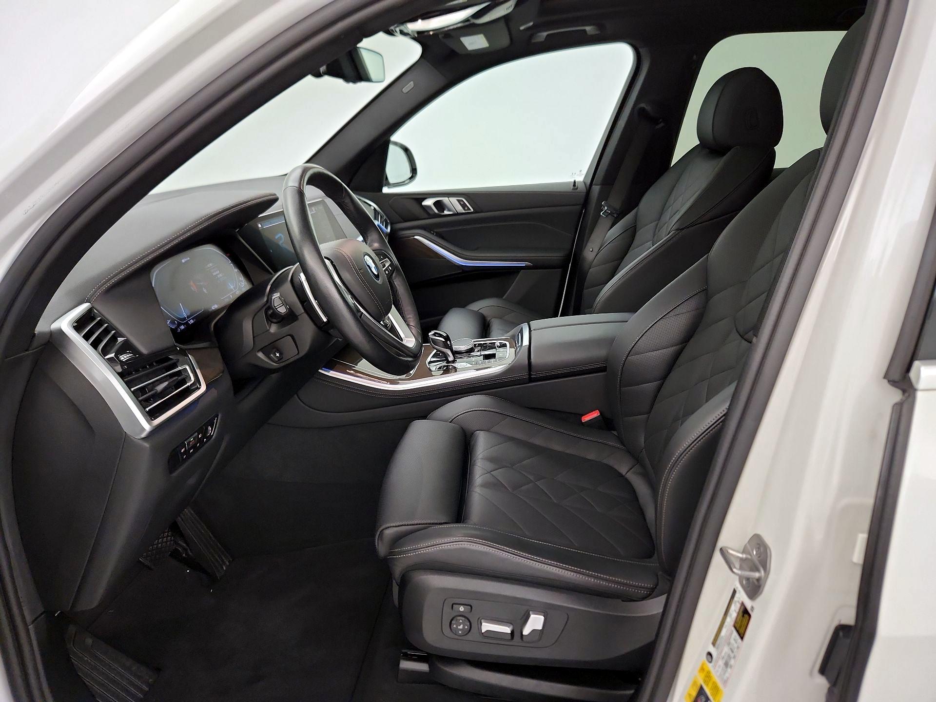 Thumbnail: 2023 BMW X5 - 11