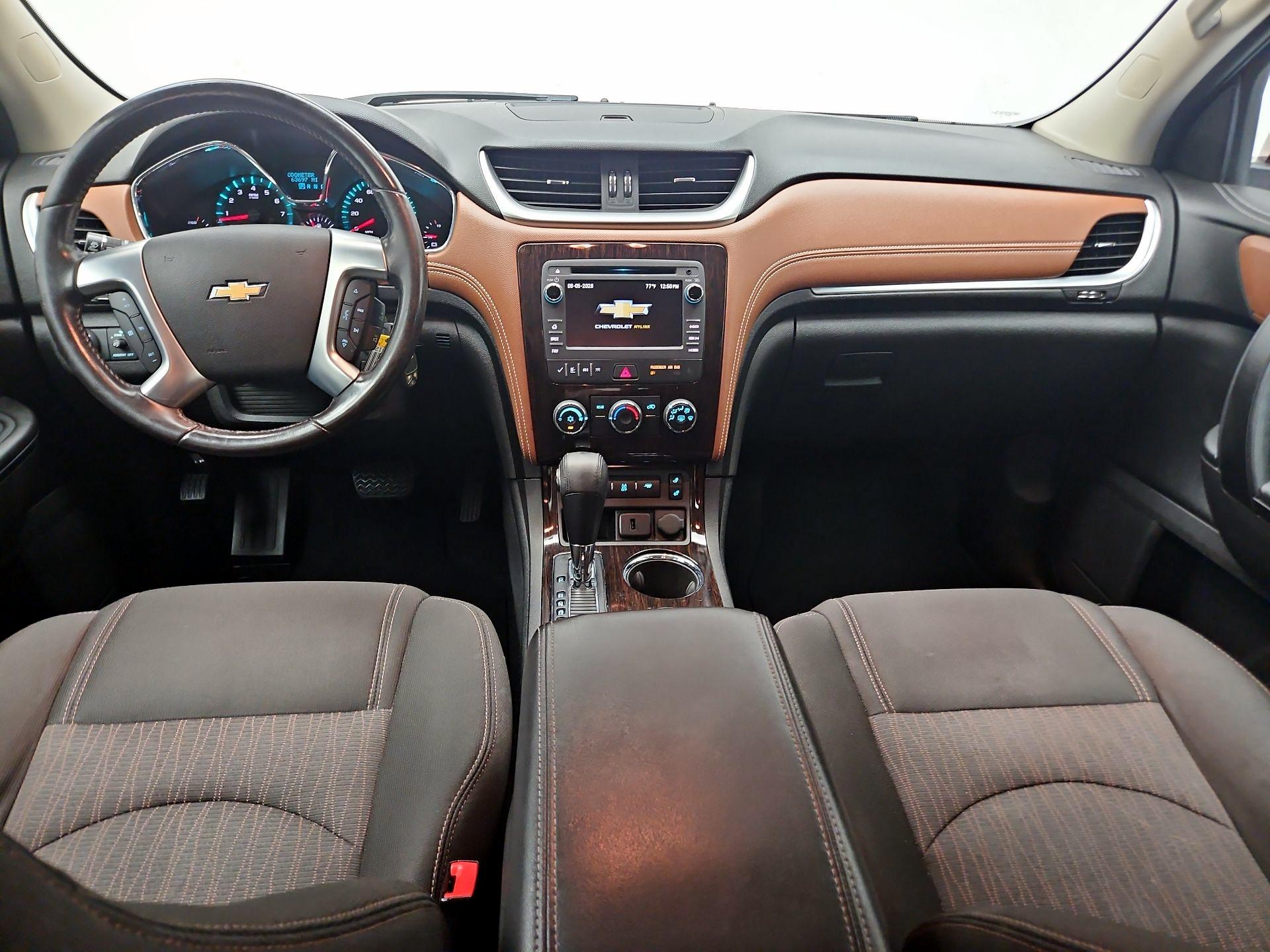 Thumbnail: 2017 Chevrolet Traverse - 9