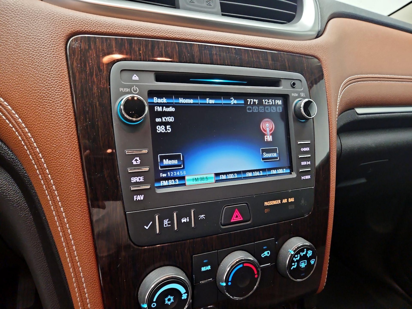 2017 Chevrolet Traverse 1LT - Photo 16
