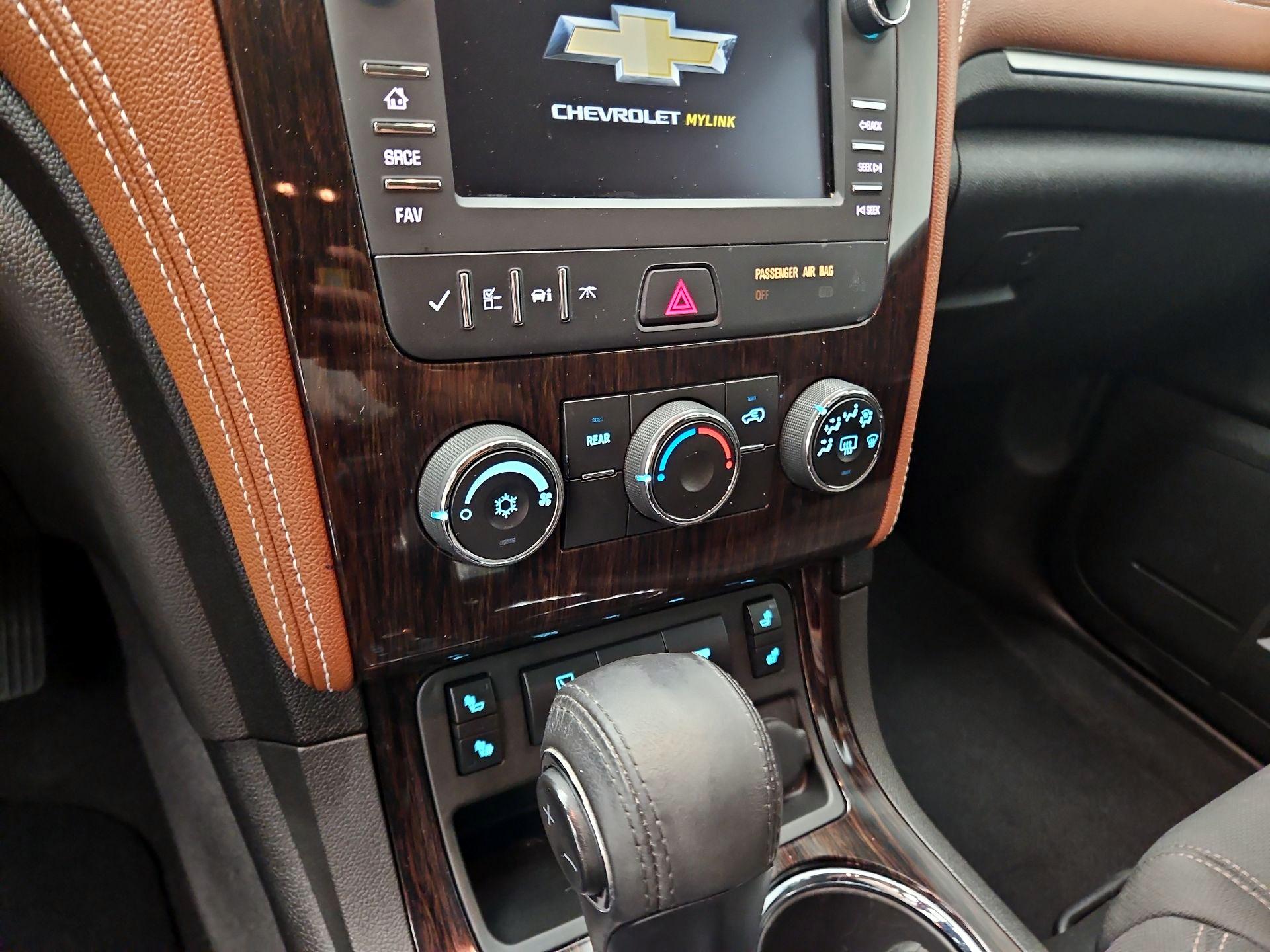 Thumbnail: 2017 Chevrolet Traverse - 16
