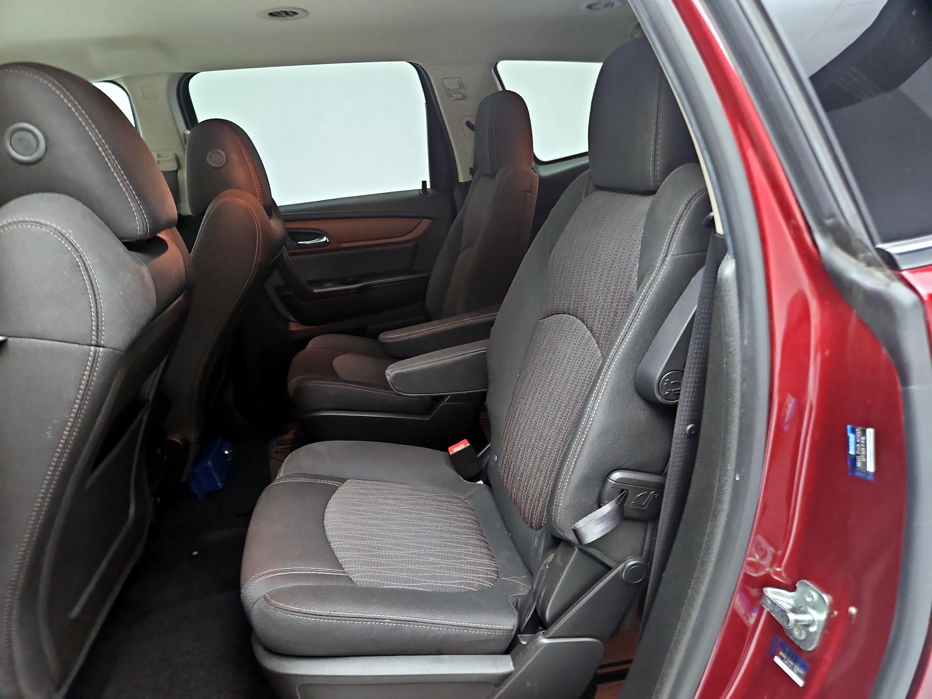 Thumbnail: 2017 Chevrolet Traverse - 18