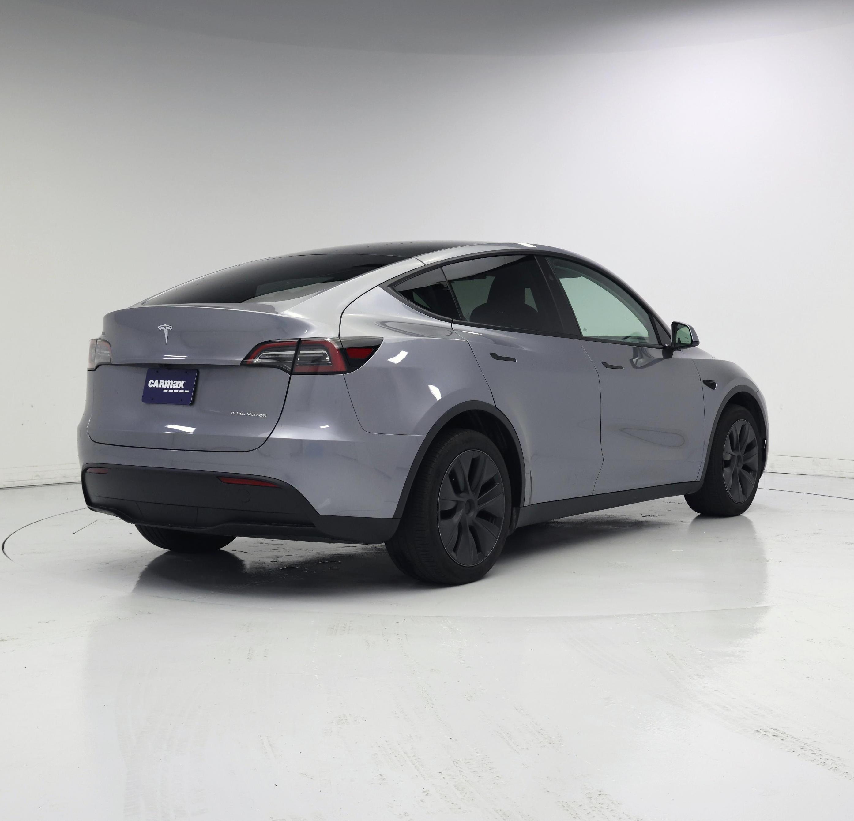 Thumbnail: 2024 Tesla Model Y - 8