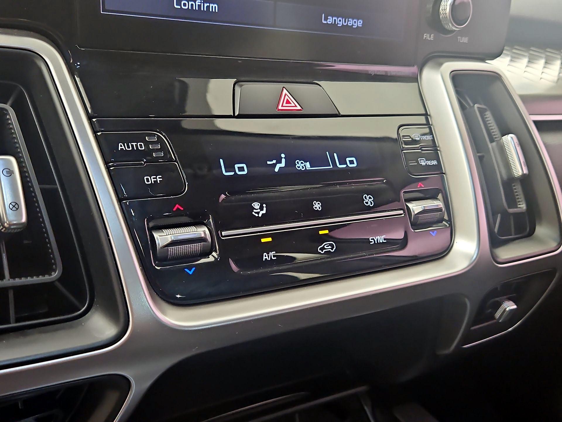 Thumbnail: 2021 Kia Sorento - 16