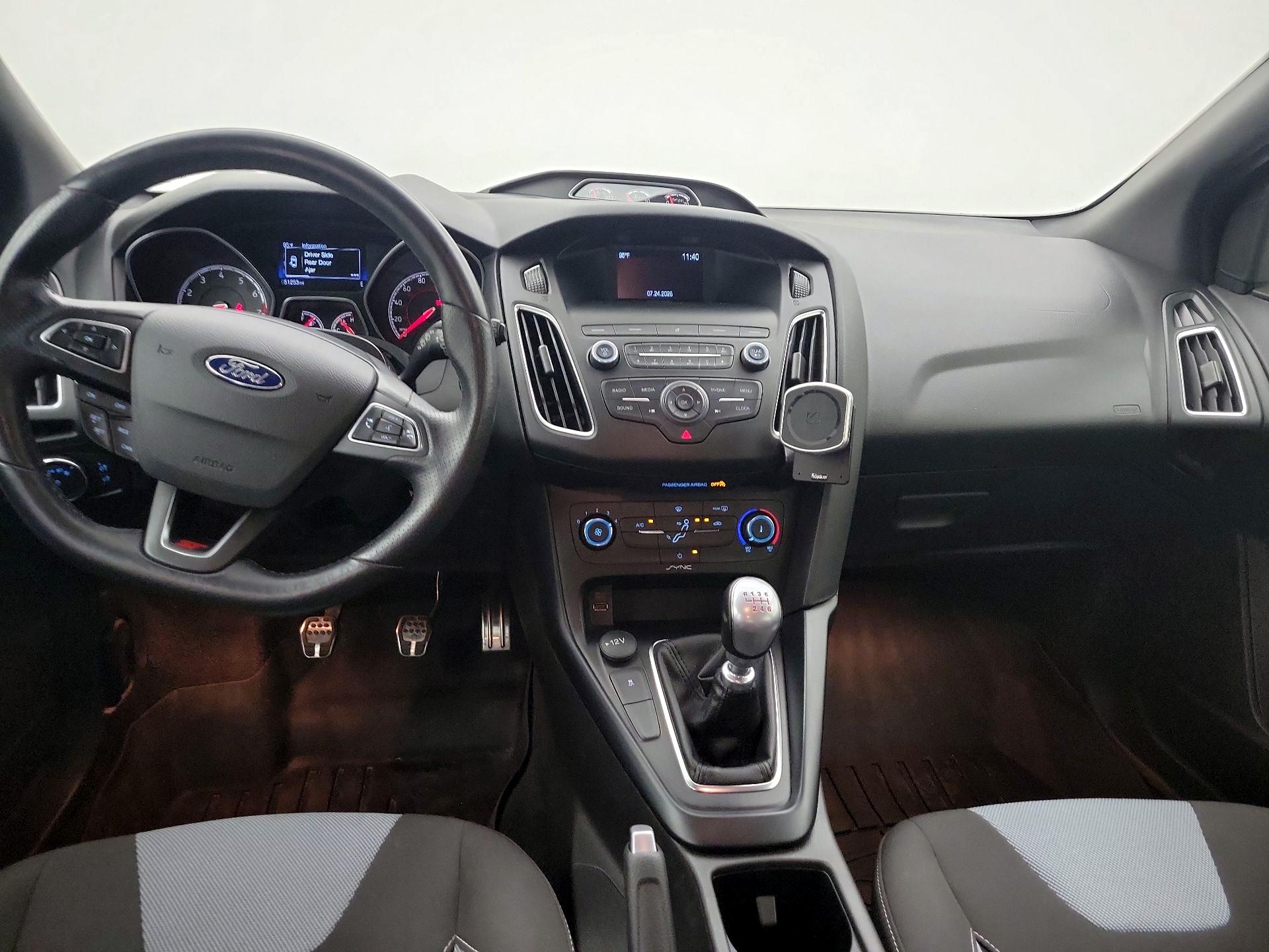 Thumbnail: 2018 Ford Focus - 9