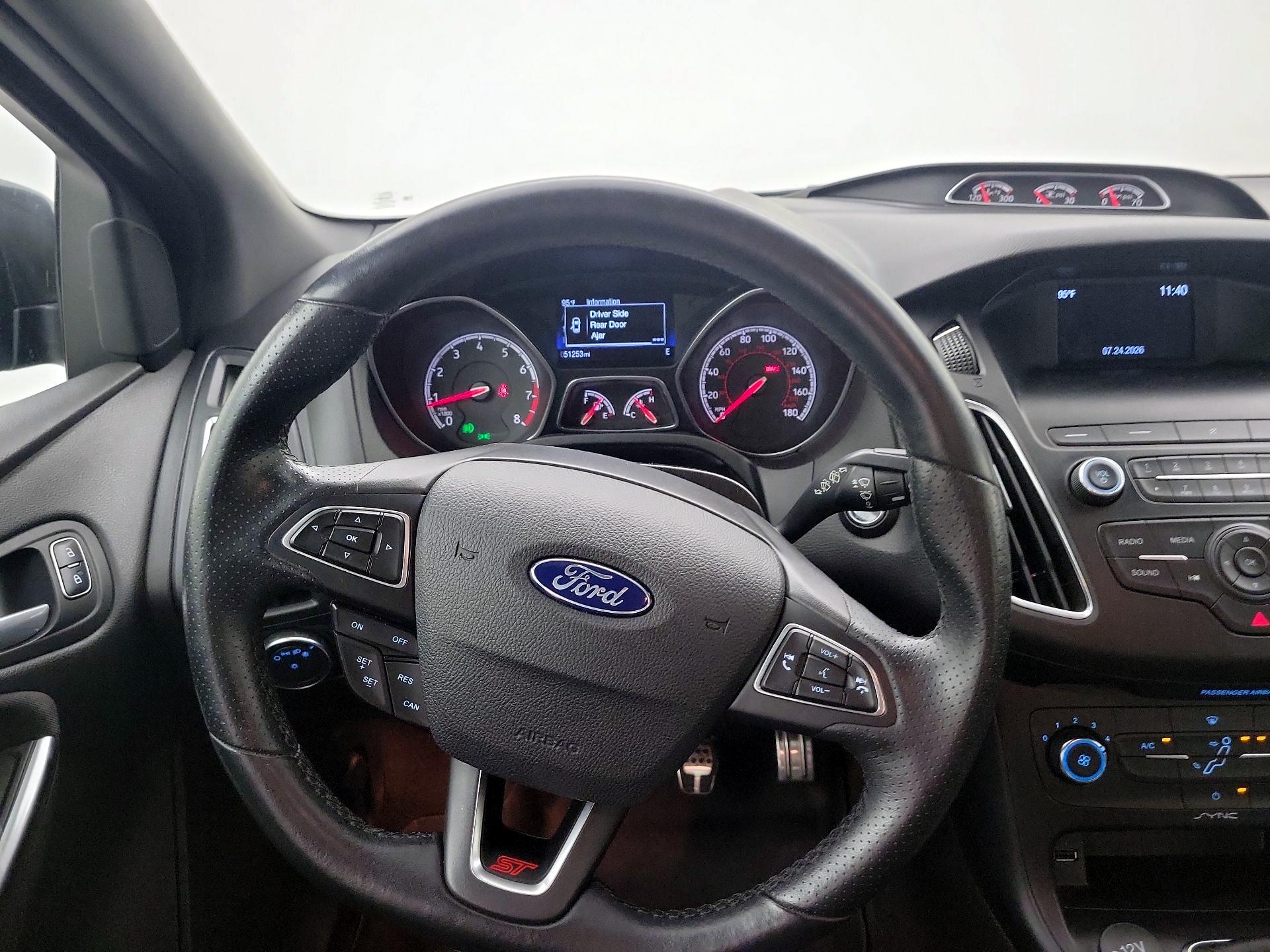 Thumbnail: 2018 Ford Focus - 10