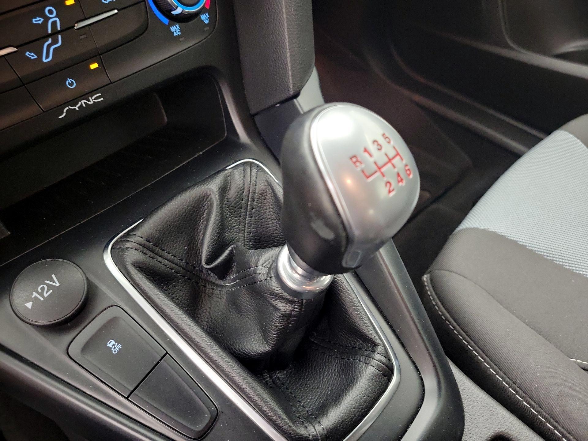 Thumbnail: 2018 Ford Focus - 17