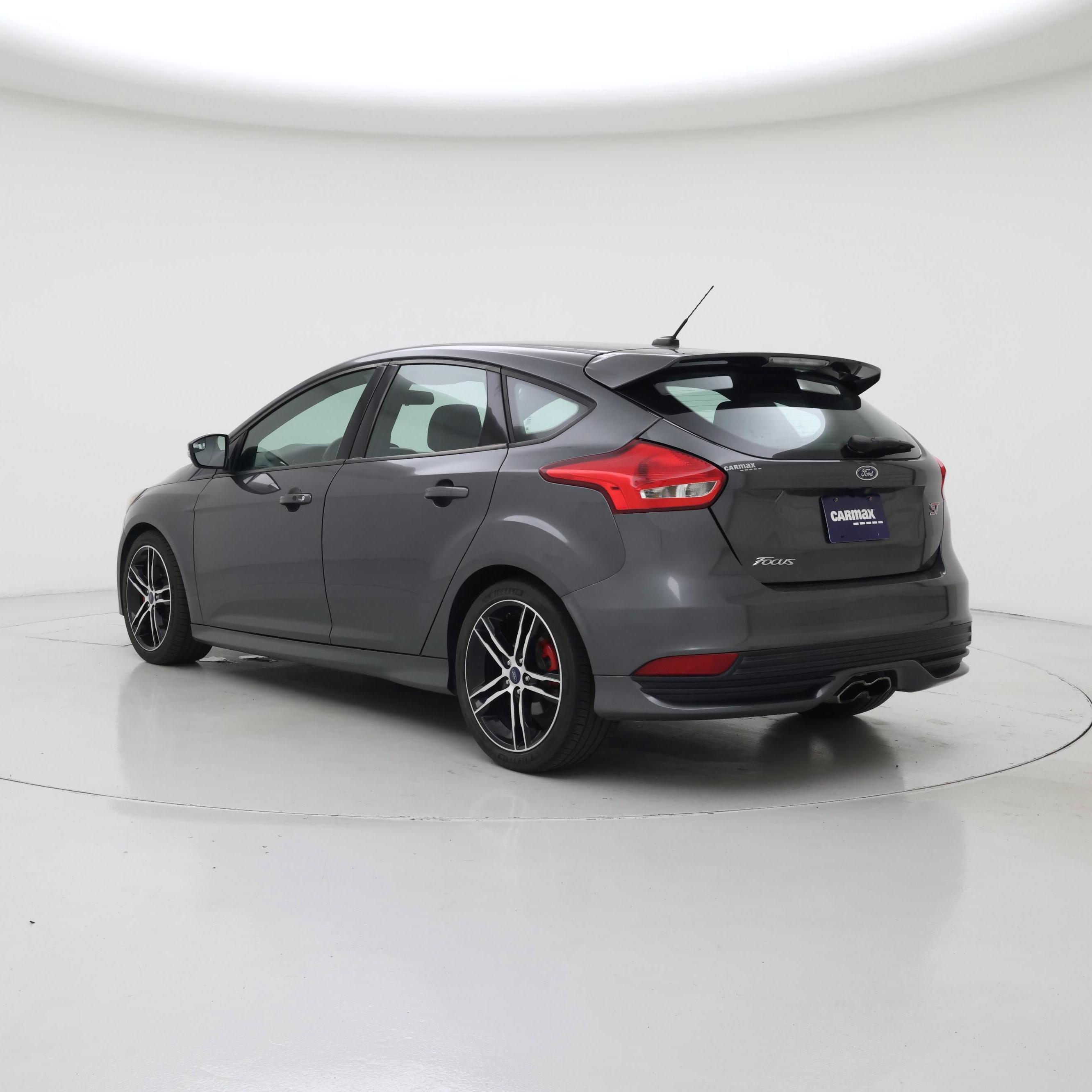 Thumbnail: 2018 Ford Focus - 2