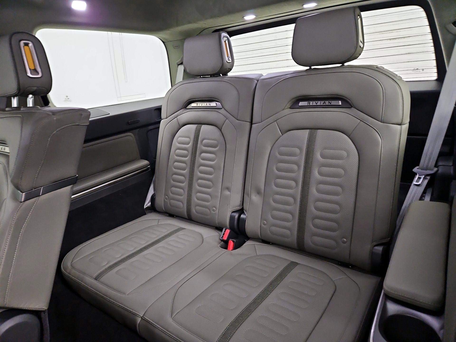 Thumbnail: 2023 Rivian R1S - 20