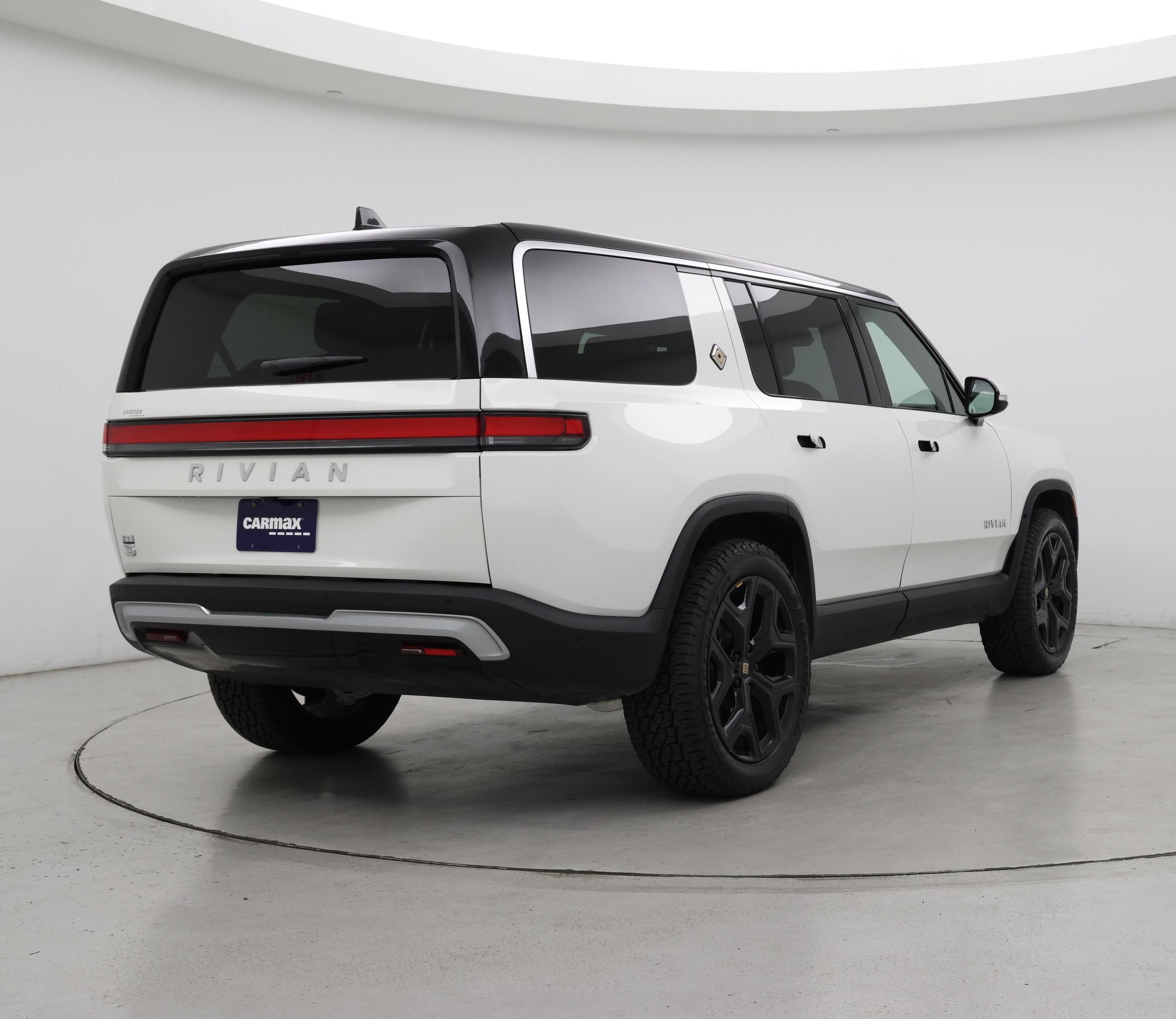 Thumbnail: 2023 Rivian R1S - 8