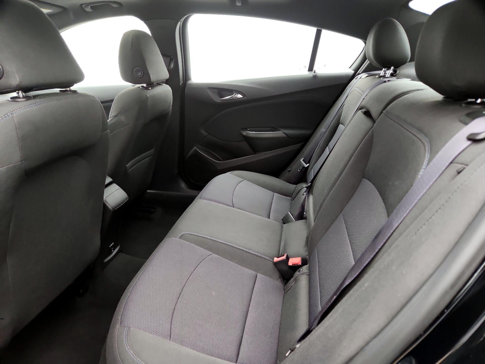 Thumbnail: 2017 Chevrolet Cruze - 20
