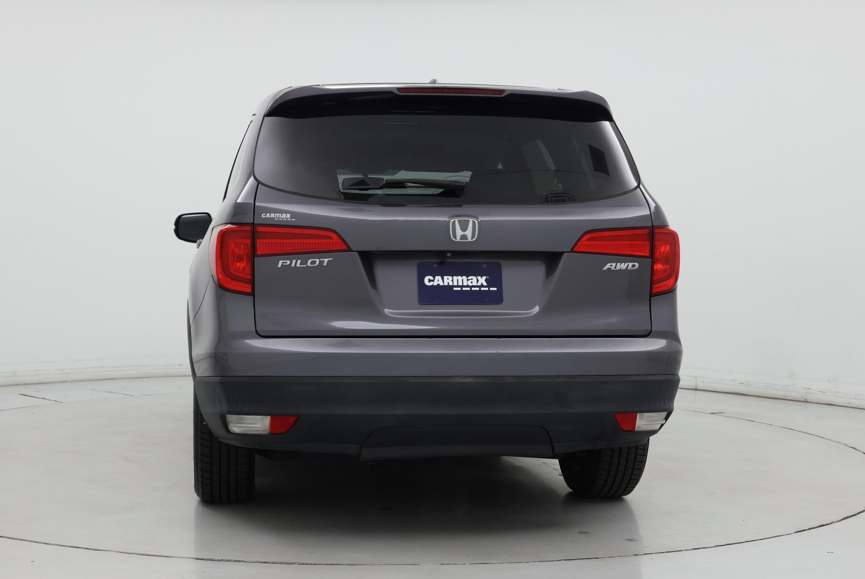 Thumbnail: 2017 Honda Pilot - 6