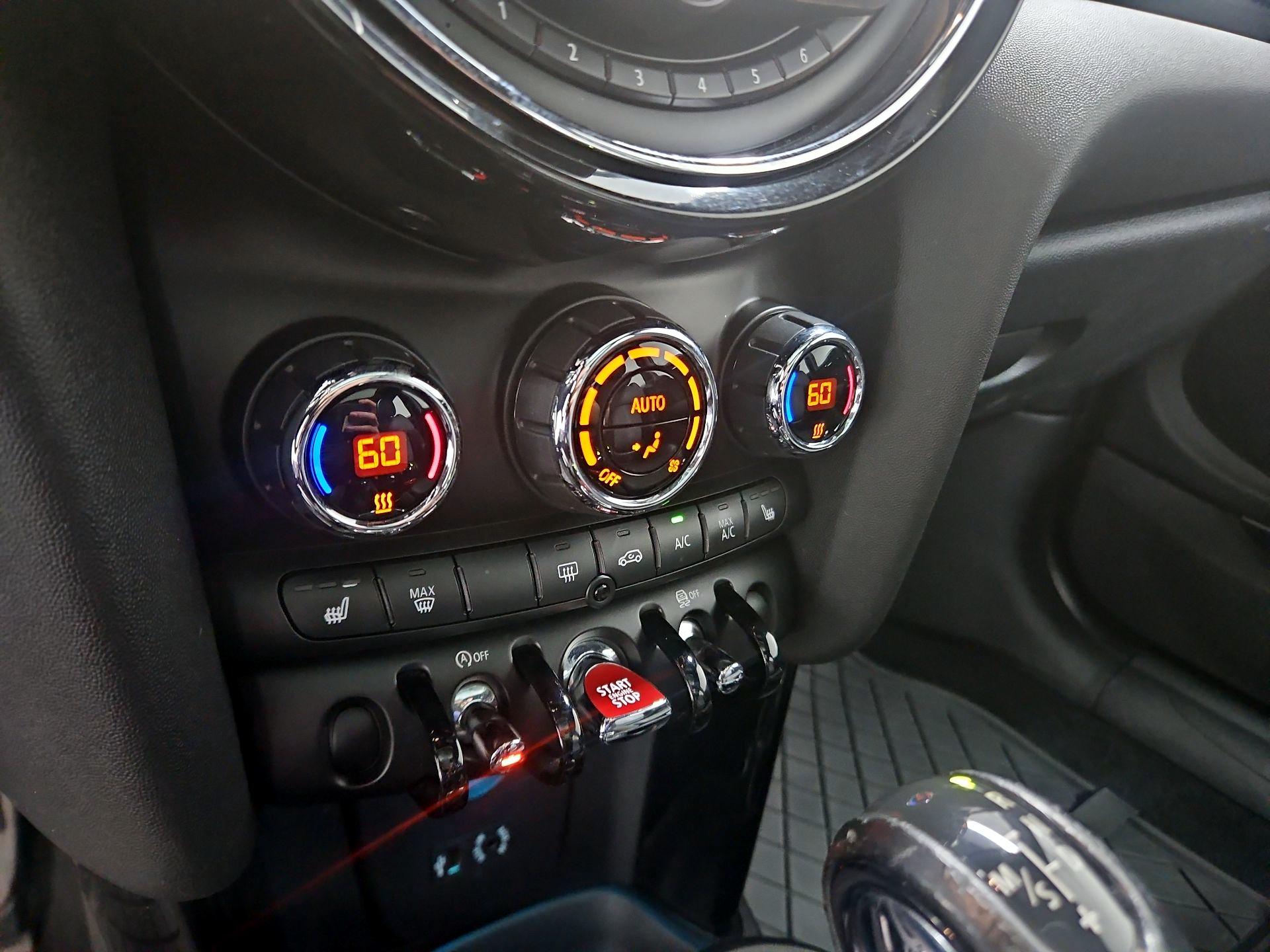 Thumbnail: 2017 MINI Cooper Hardtop - 17