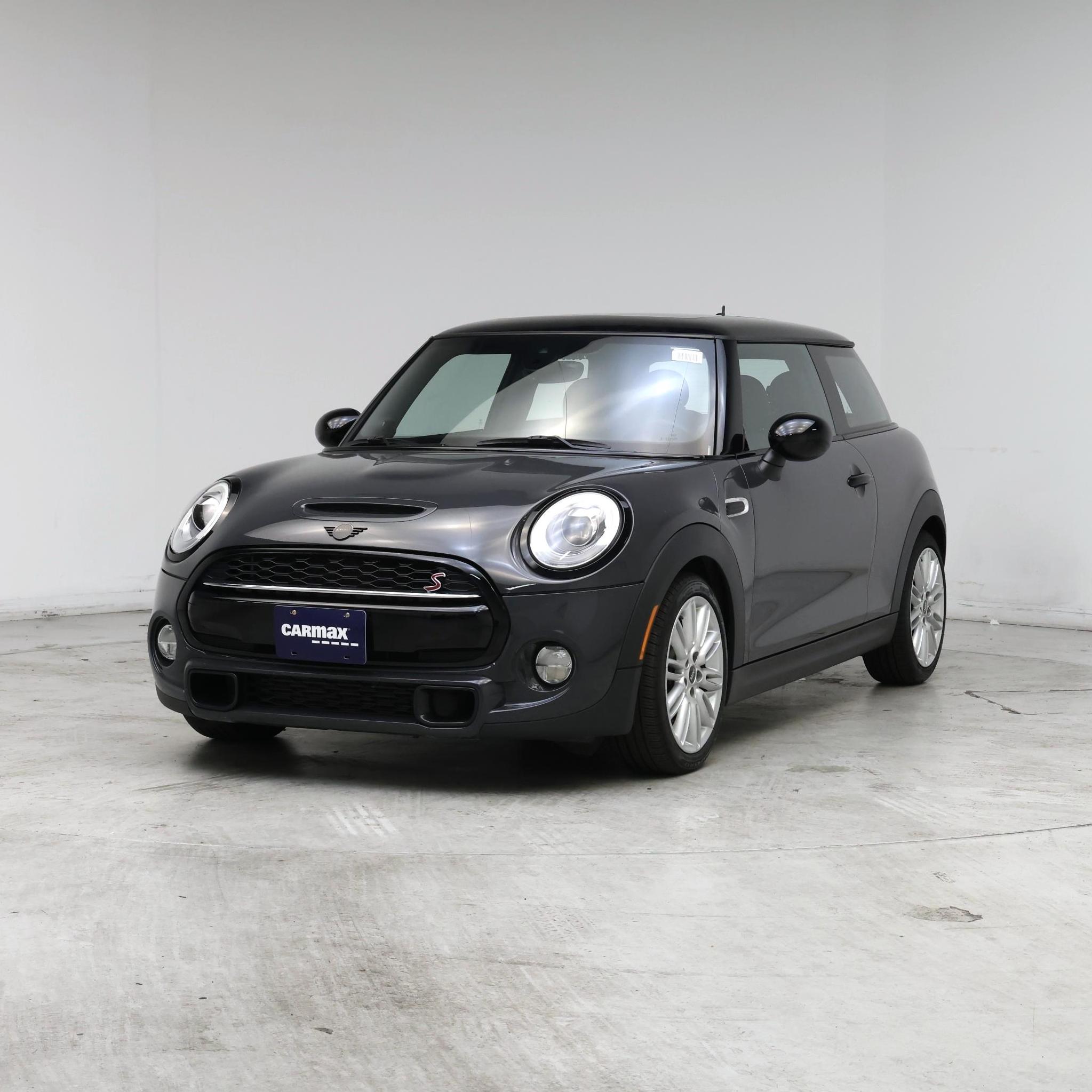 Thumbnail: 2017 MINI Cooper Hardtop - 4