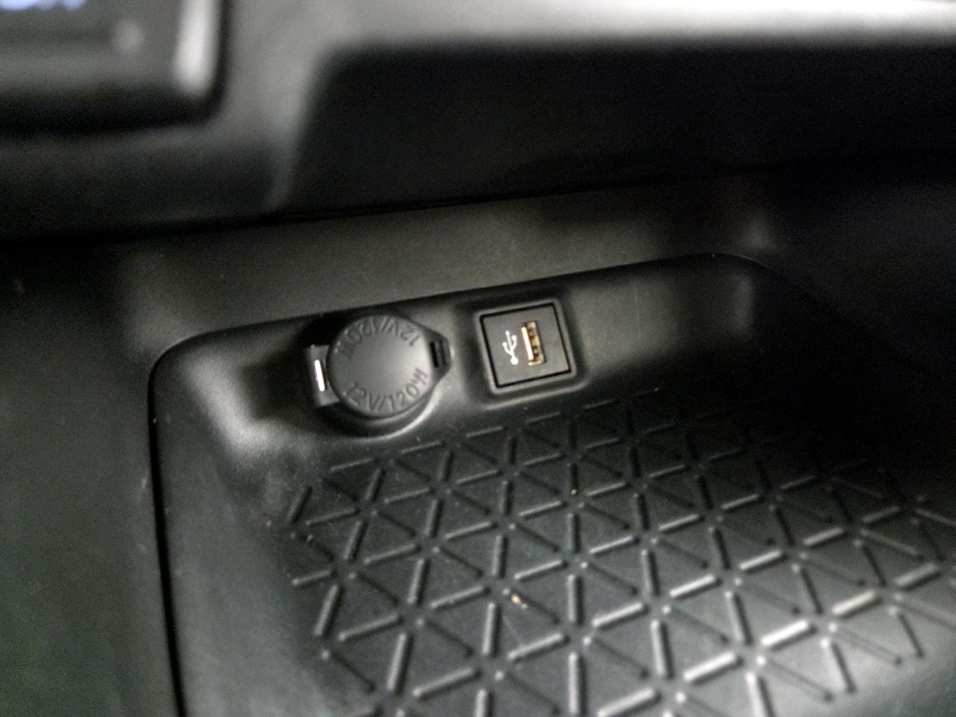 Thumbnail: 2024 Toyota RAV4 - 18