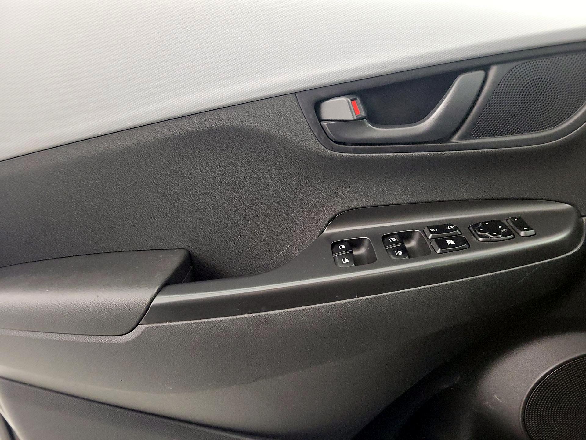 Thumbnail: 2019 Hyundai Kona - 12