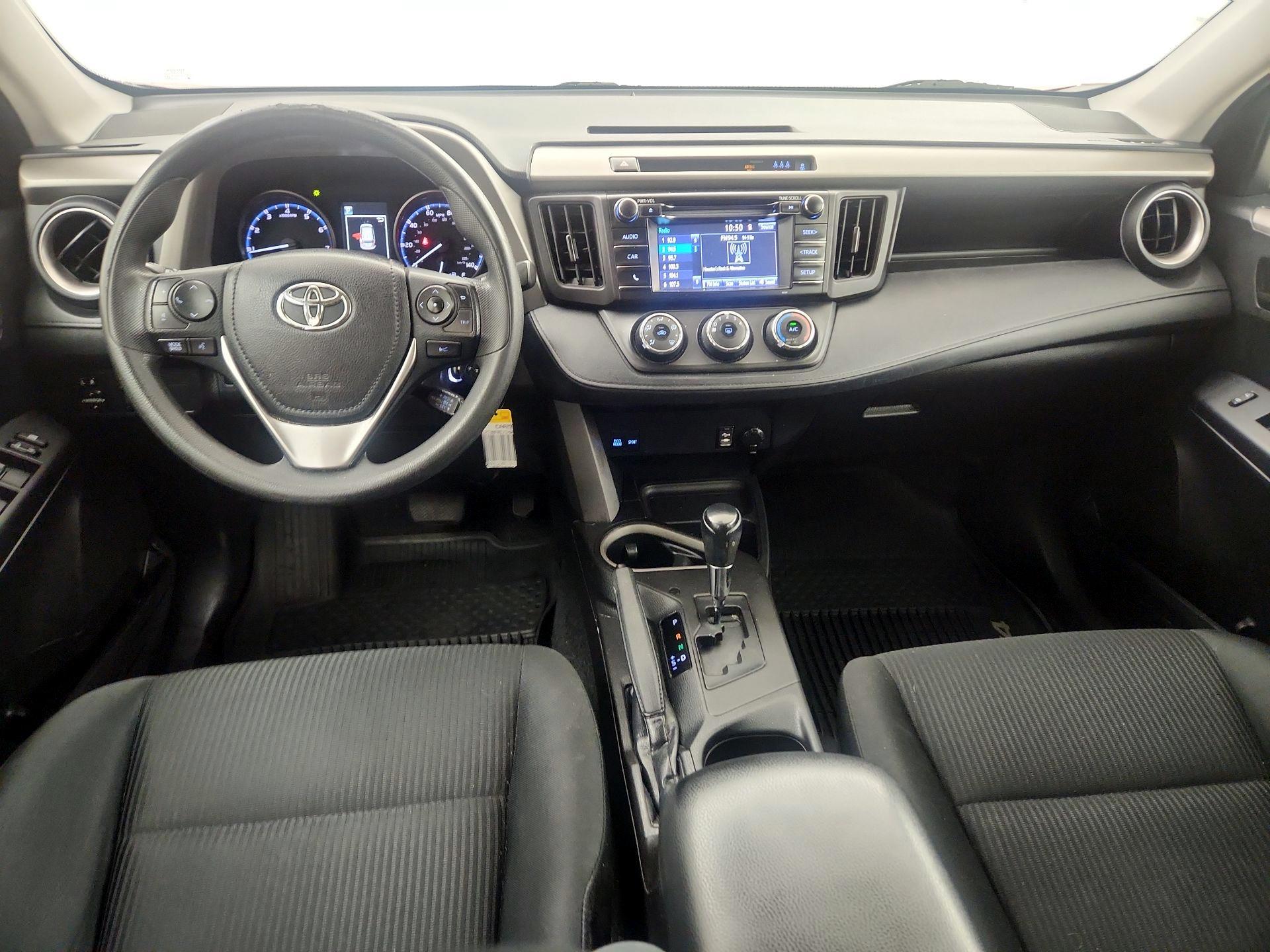 Thumbnail: 2017 Toyota RAV4 - 9