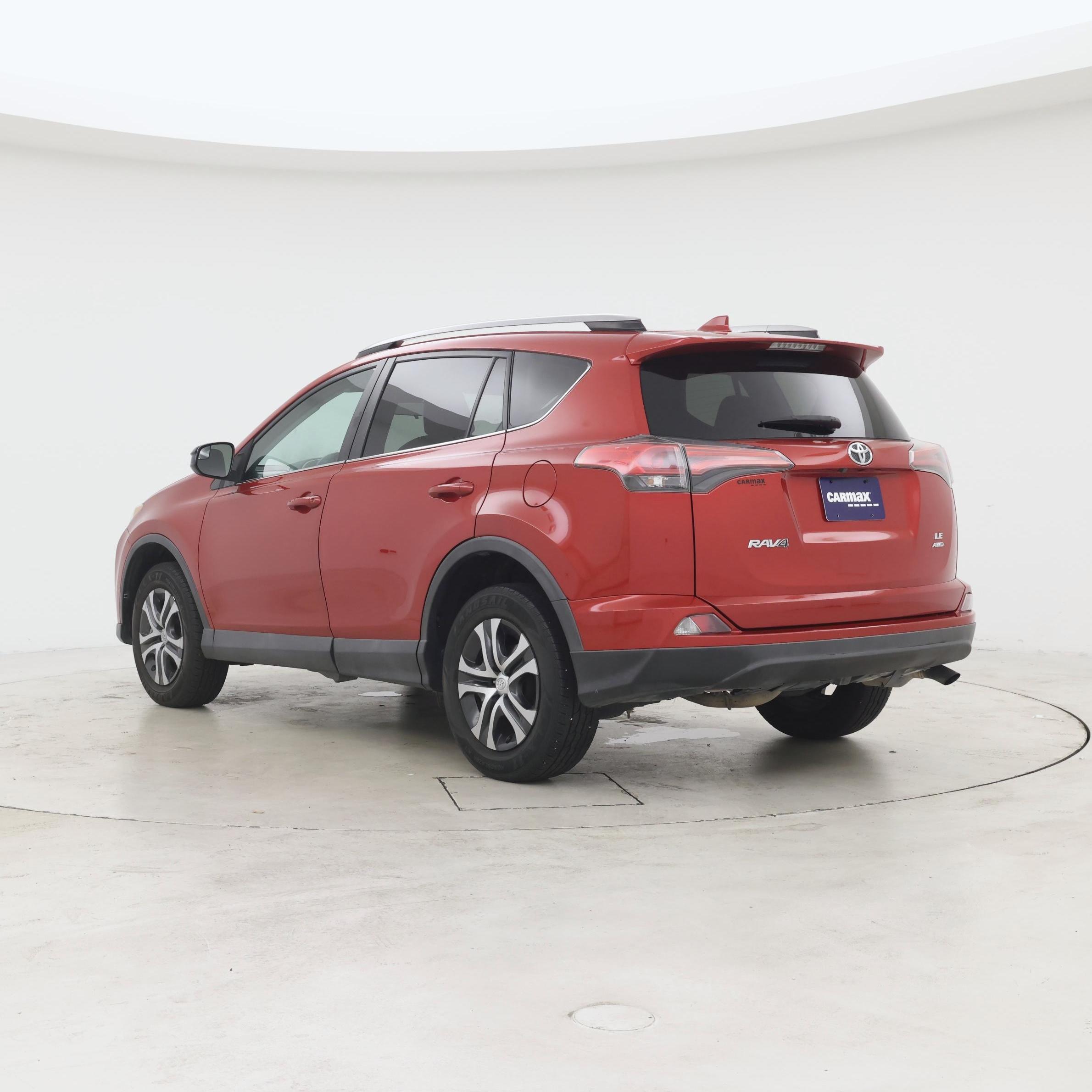 Thumbnail: 2017 Toyota RAV4 - 2
