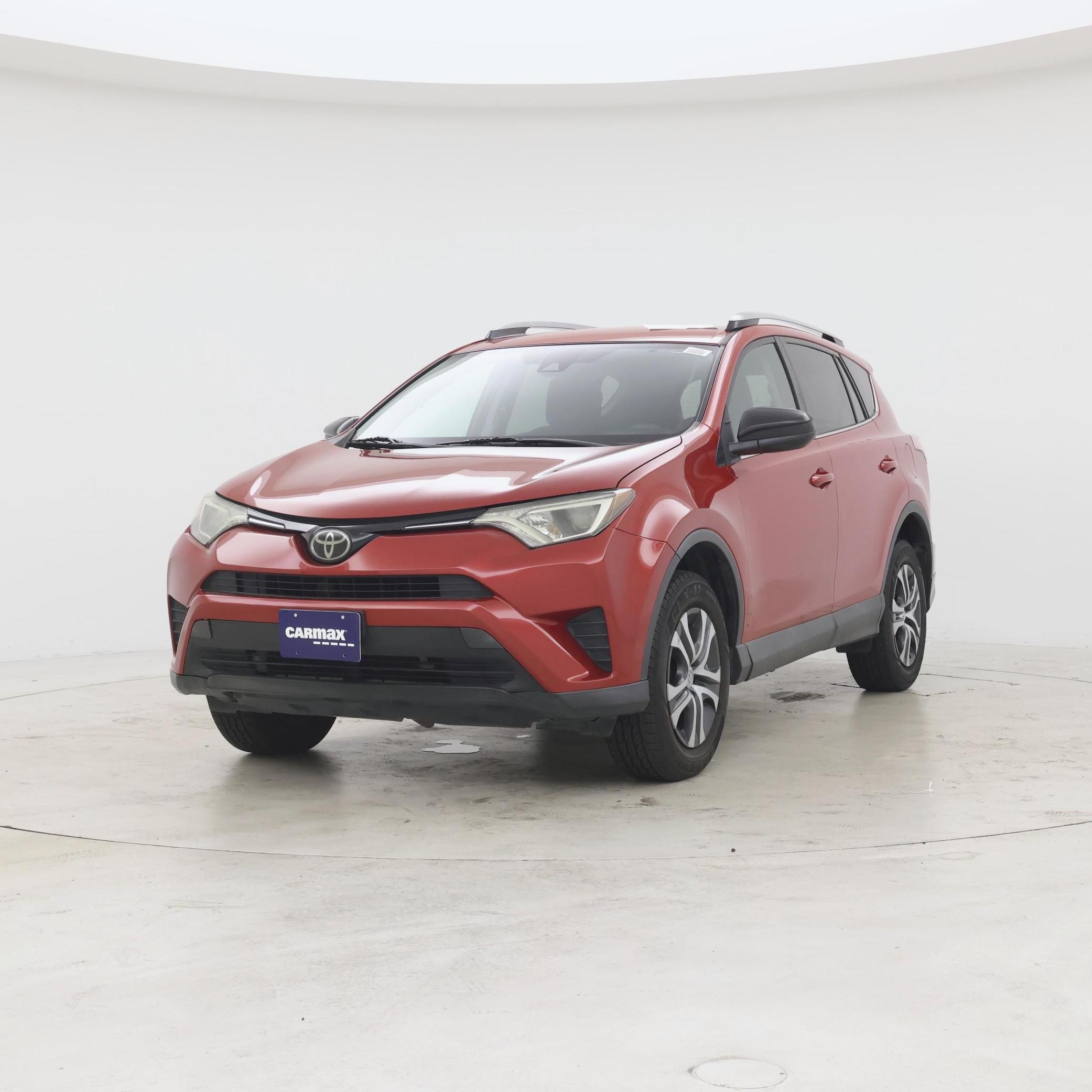 Thumbnail: 2017 Toyota RAV4 - 4