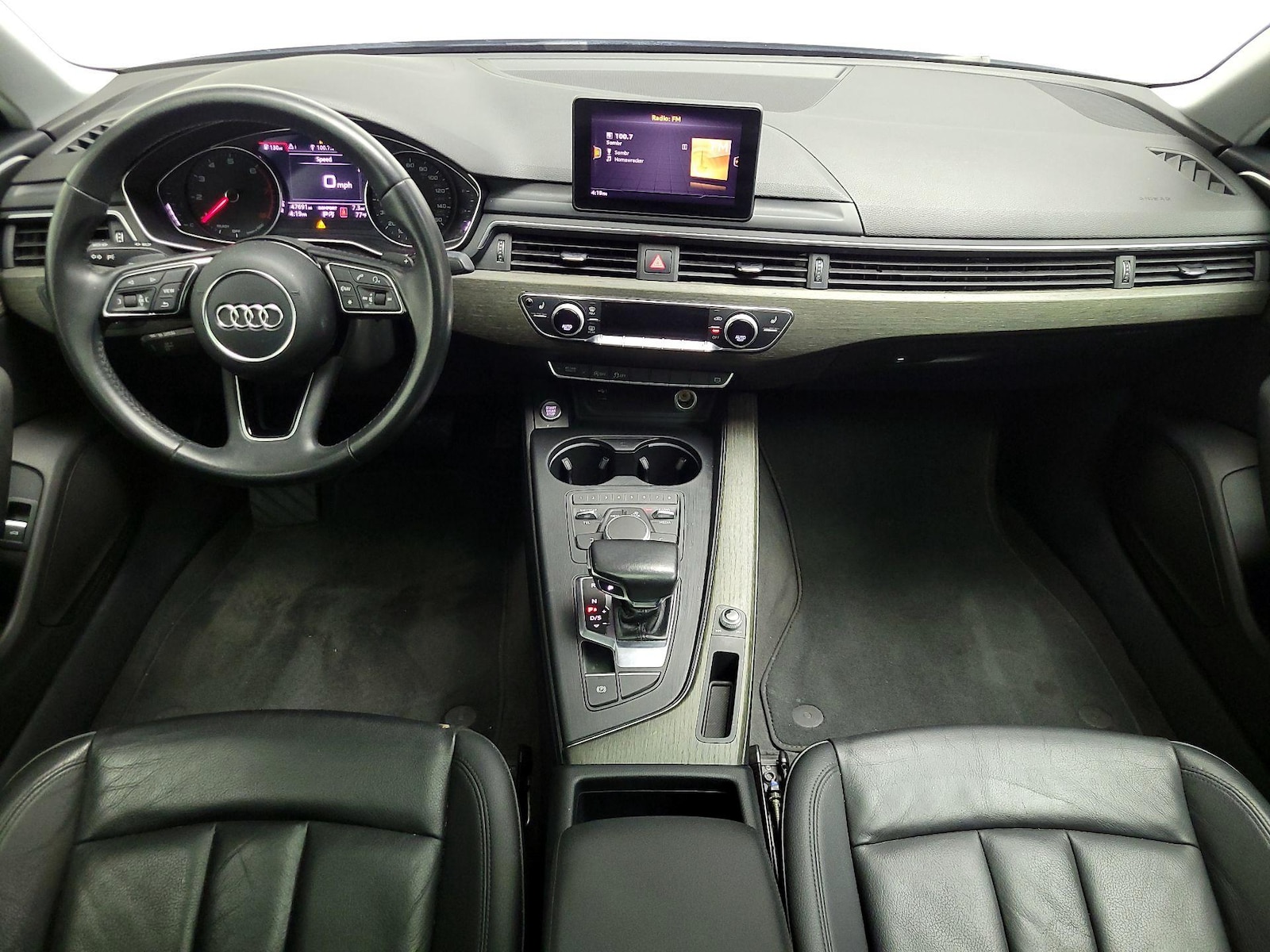 2019 Audi A4 Premium - Photo 10