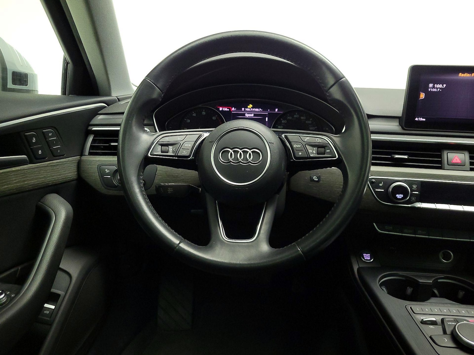 2019 Audi A4 Premium - Photo 11